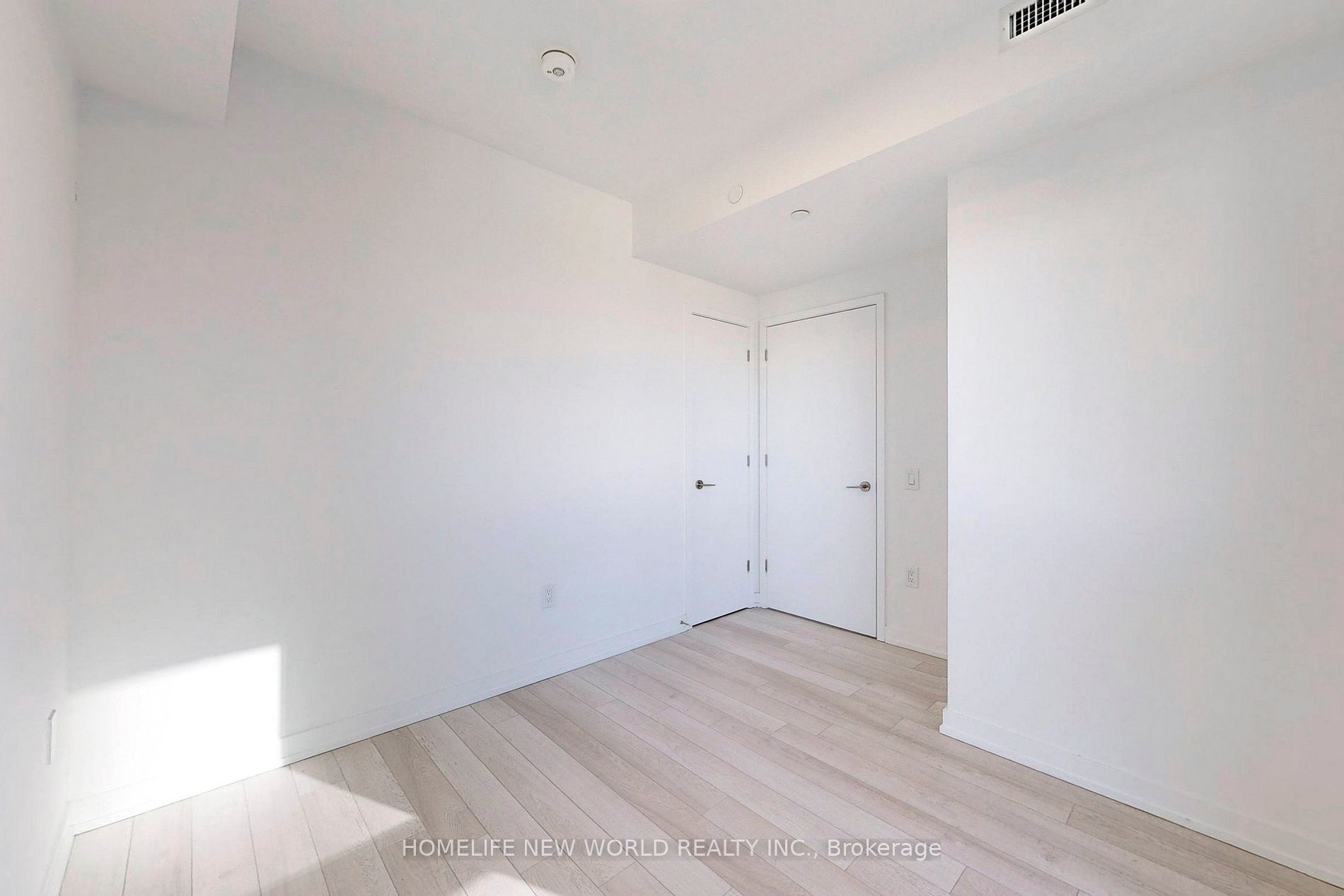 39 Roehampton Avenue, #2708