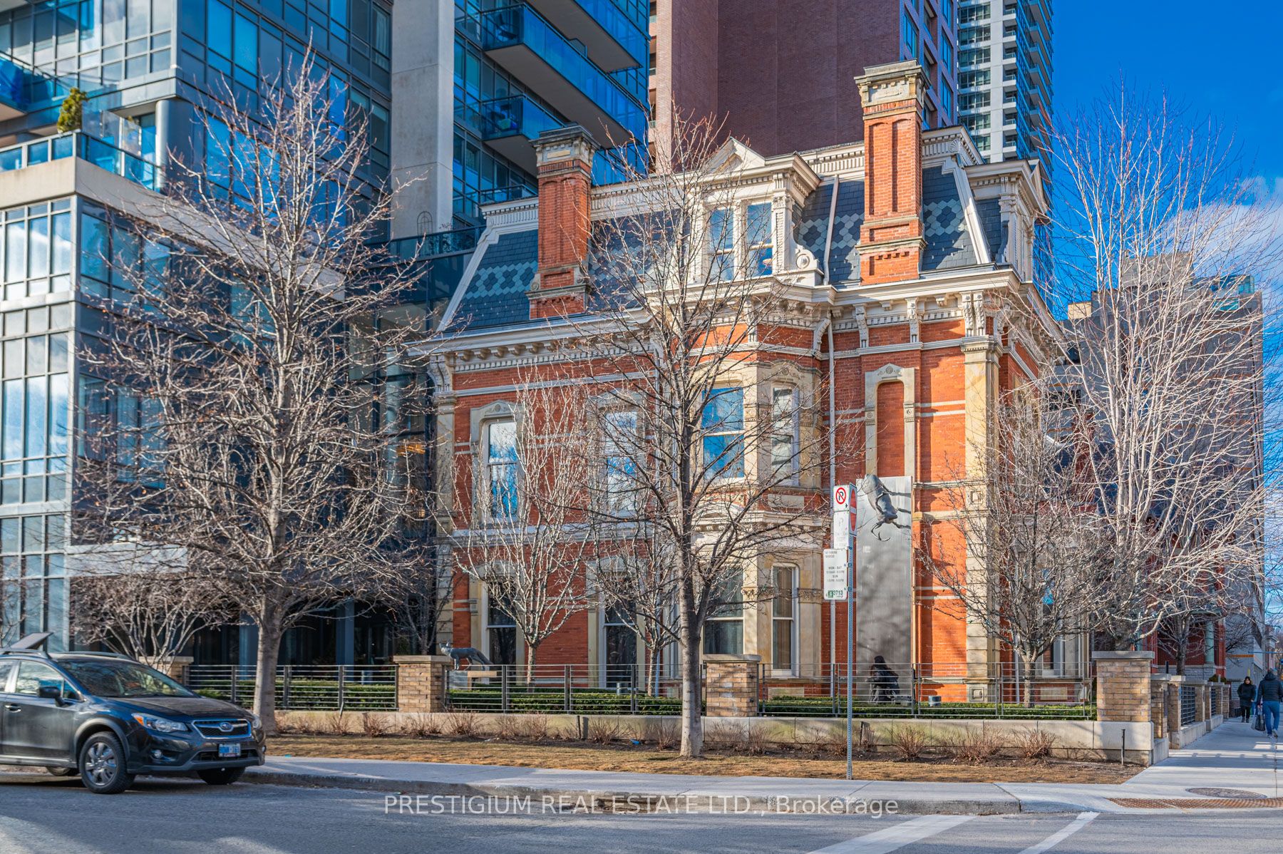 28 Linden St, #806