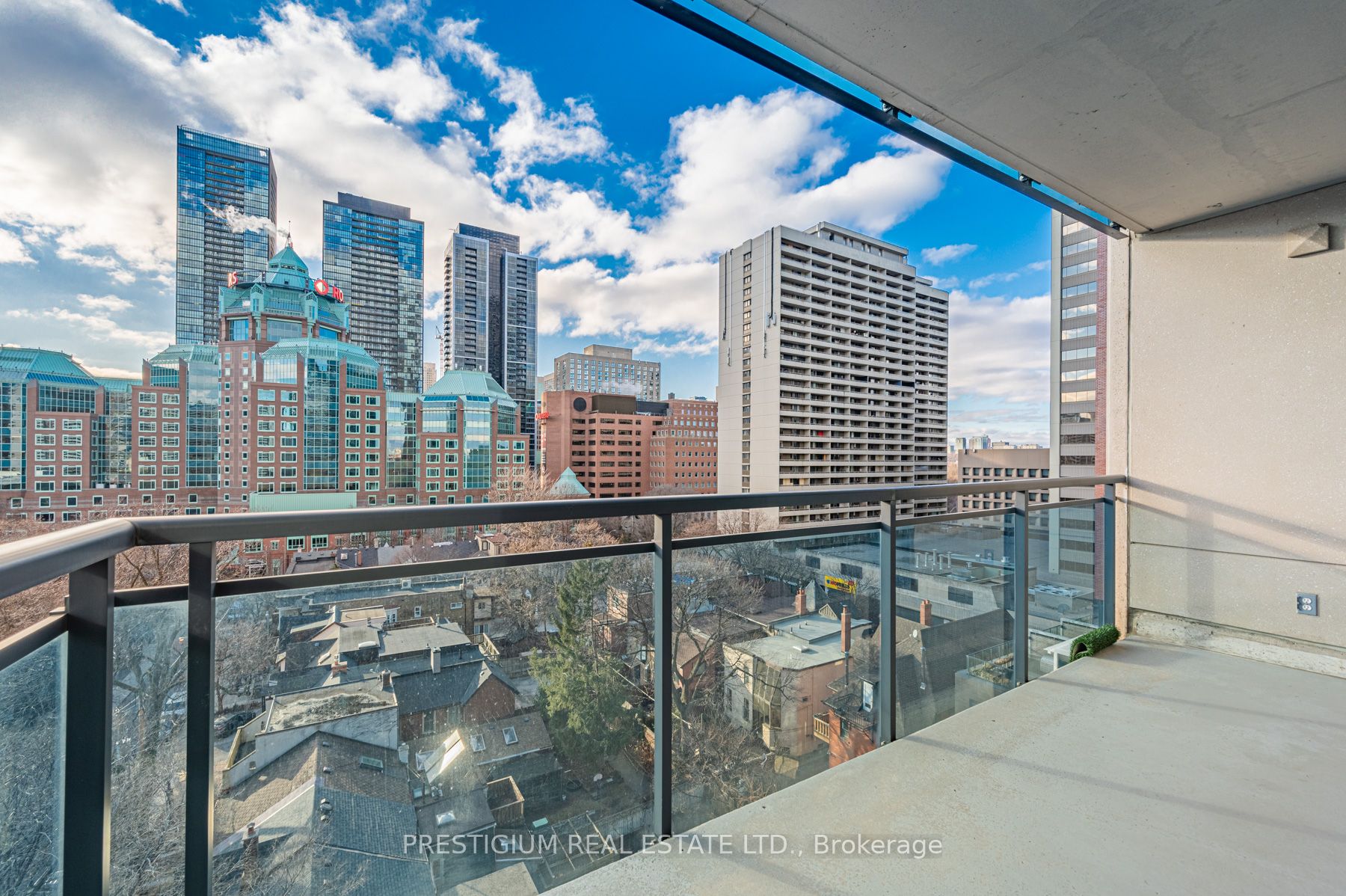 28 Linden St, #806