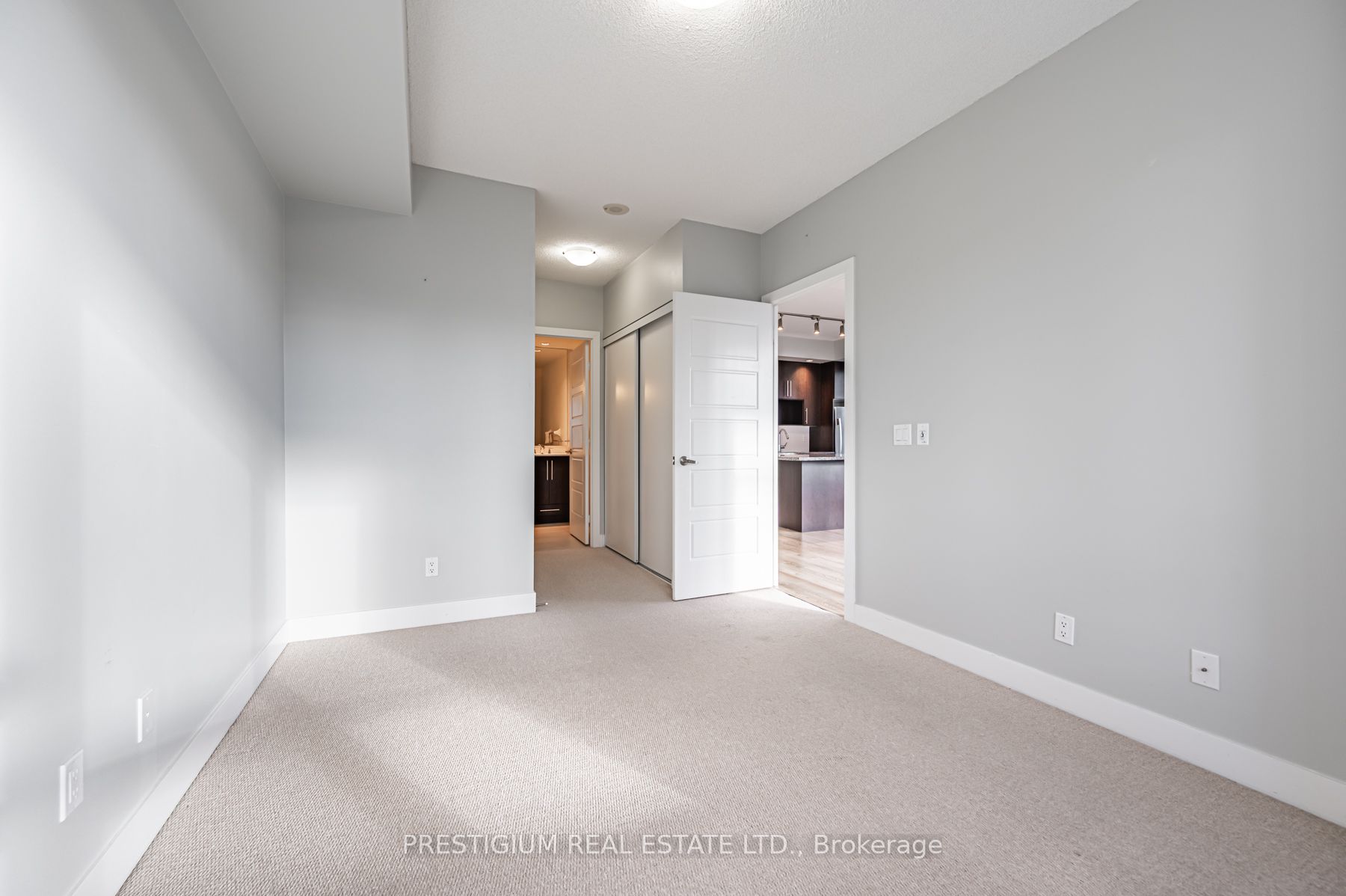28 Linden St, #806