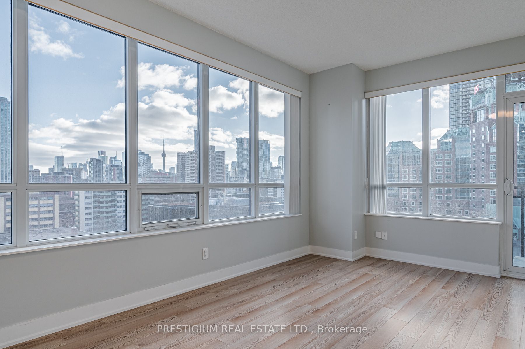 28 Linden St, #806