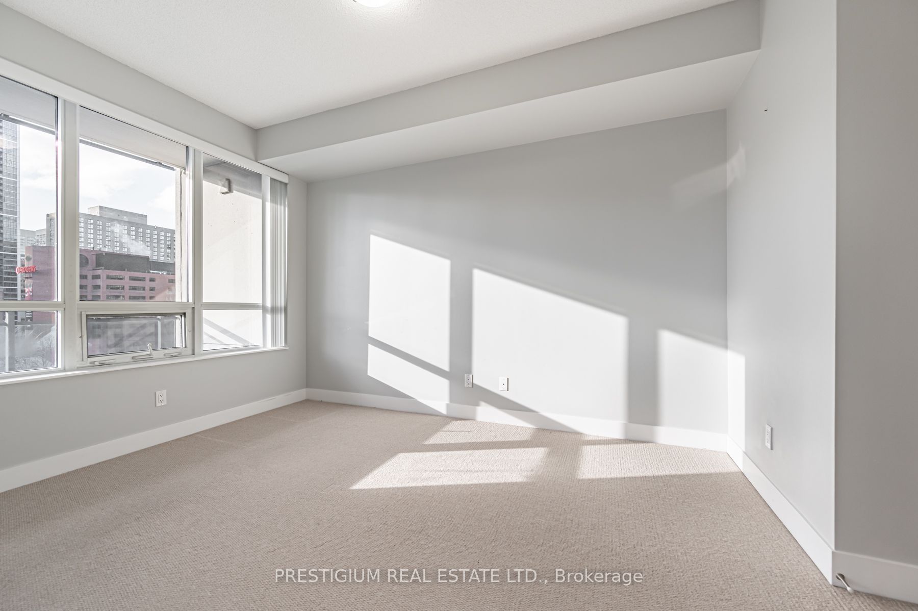 28 Linden St, #806