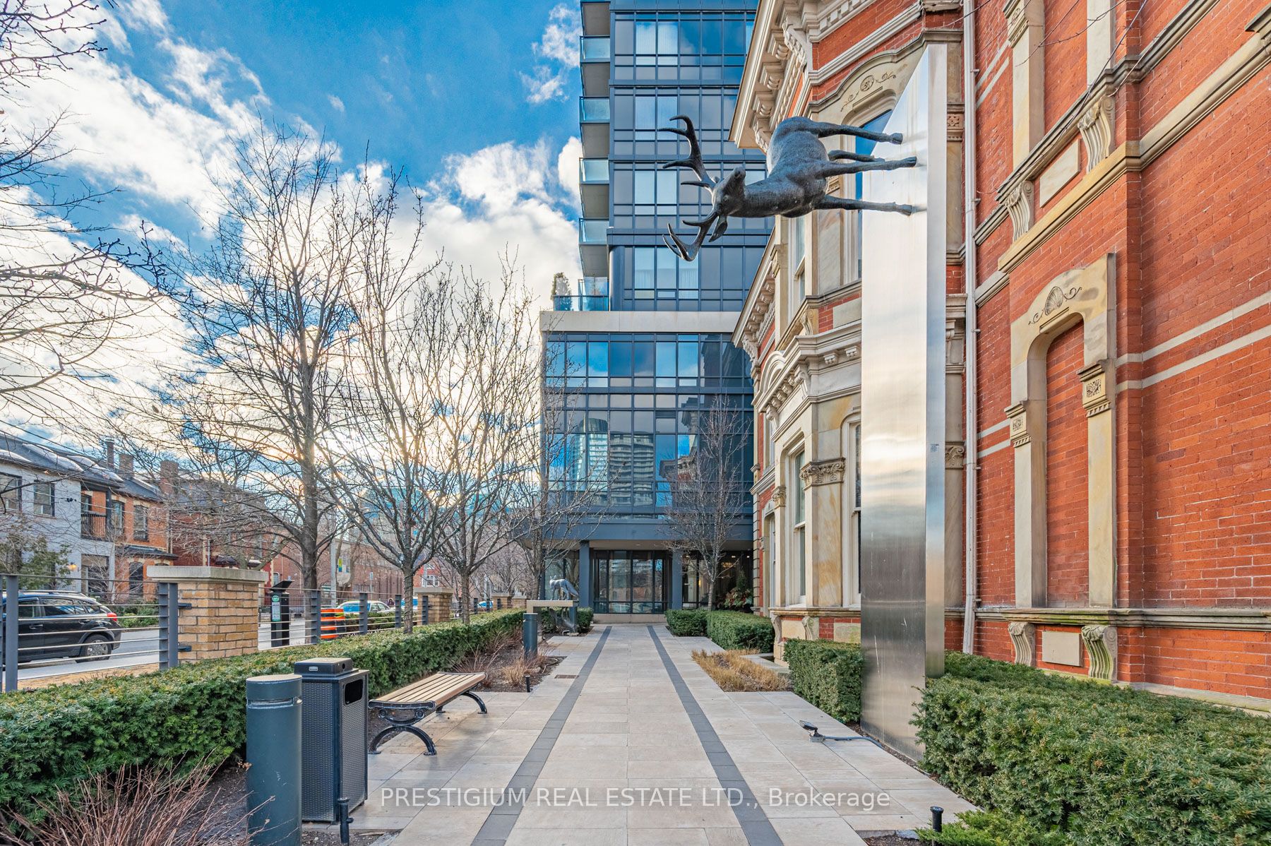 28 Linden St, #806