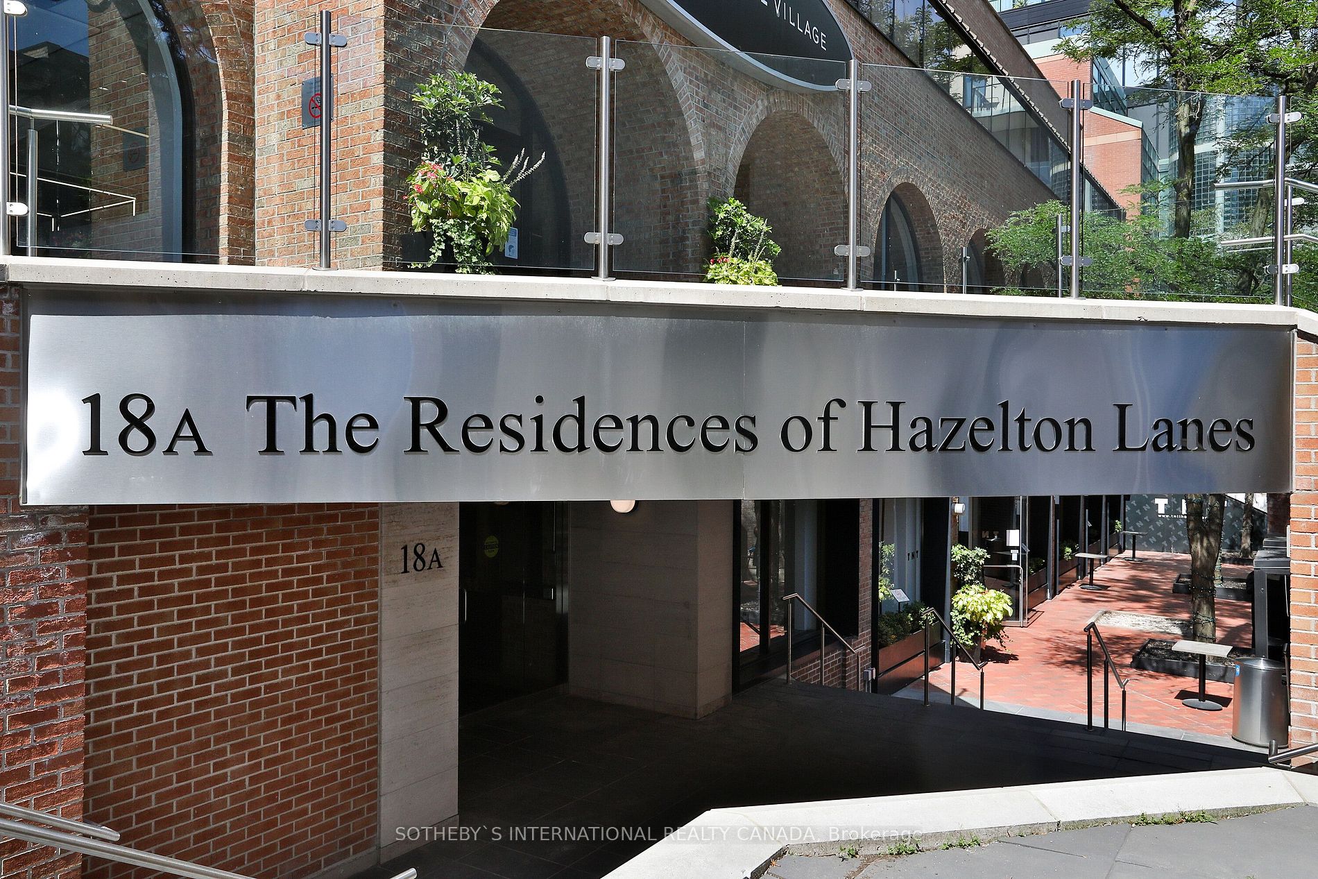18A Hazelton Ave, #602