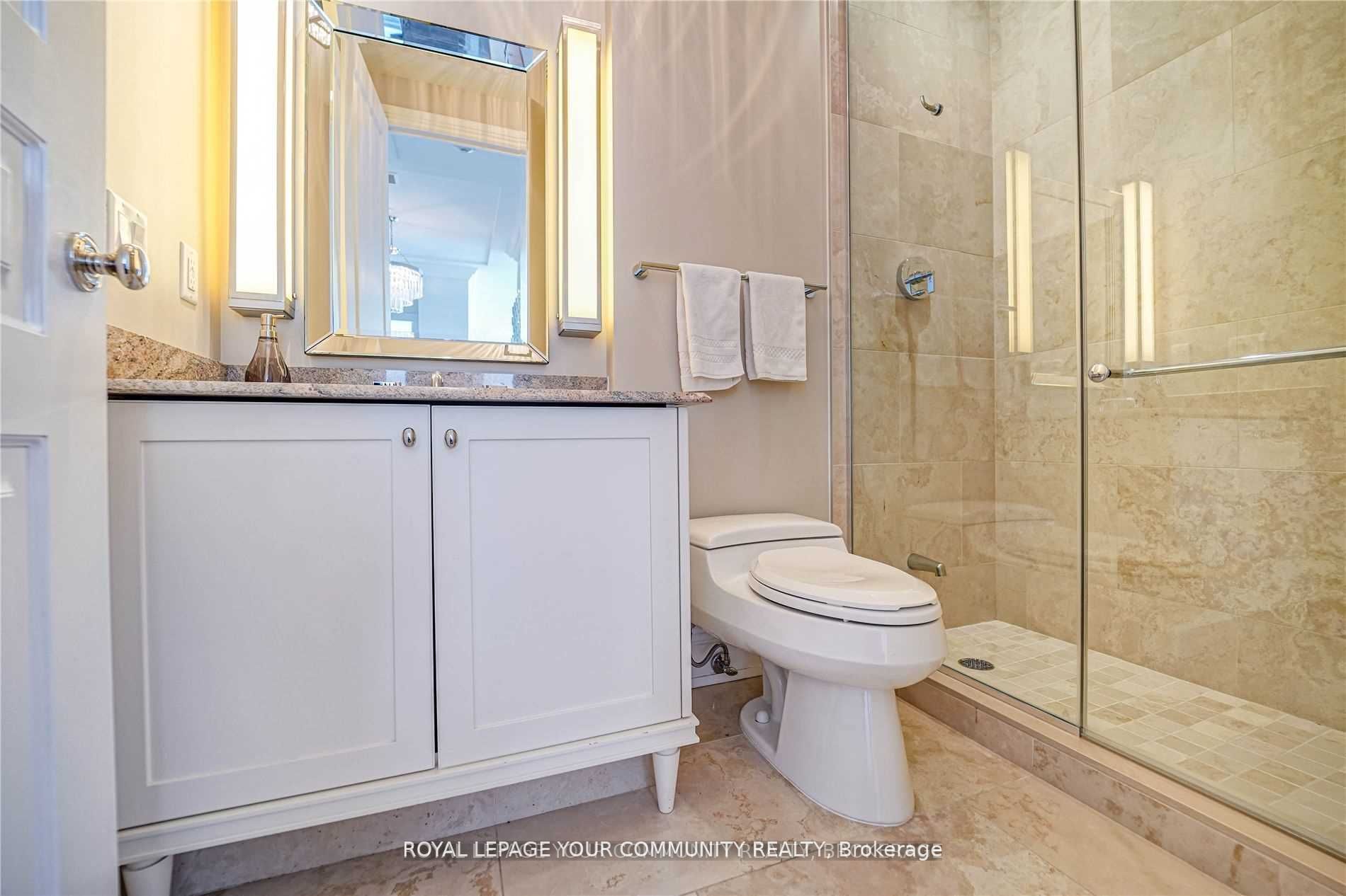 183 Wellington Street W, #3903