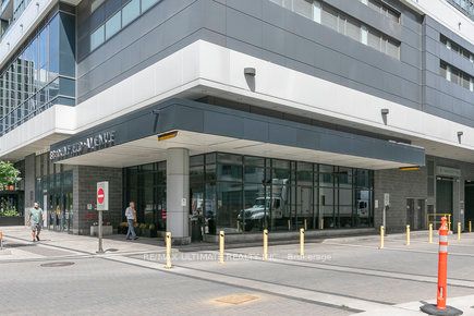 89 Dunfield Avenue, #628