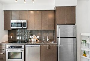 89 Dunfield Avenue, #628