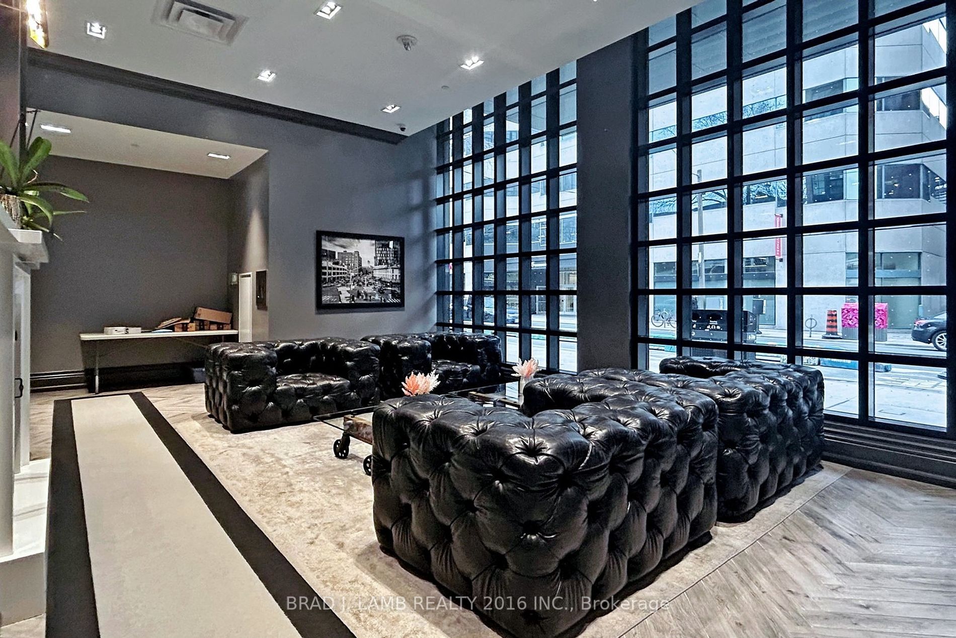 608 Richmond St W, #520