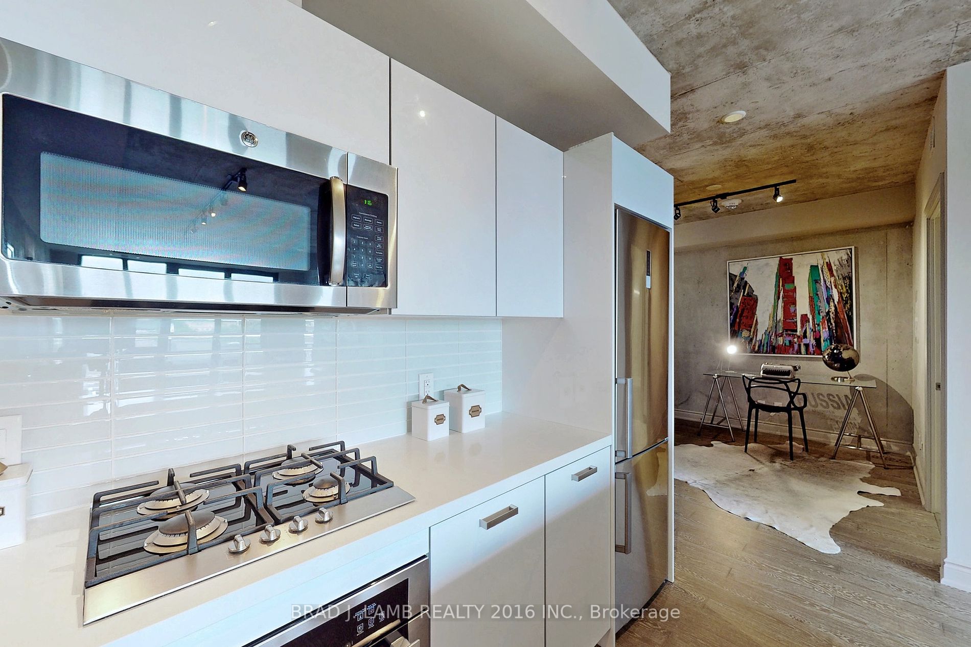 608 Richmond St W, #520