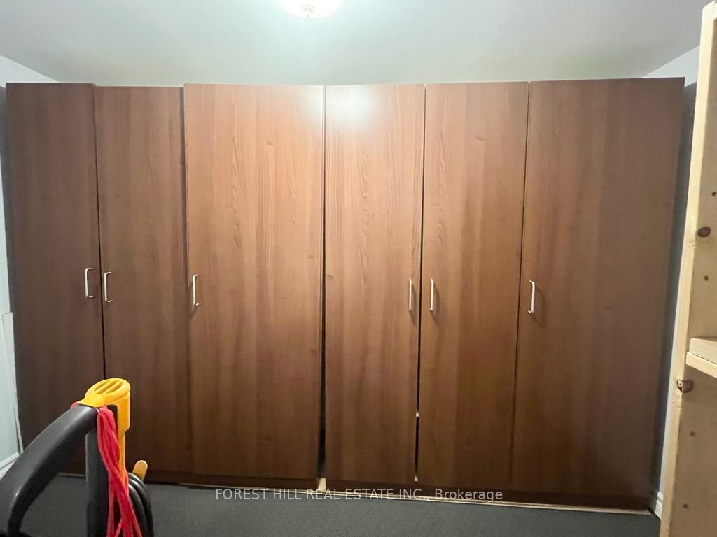 926 Avenue Rd, #Lower