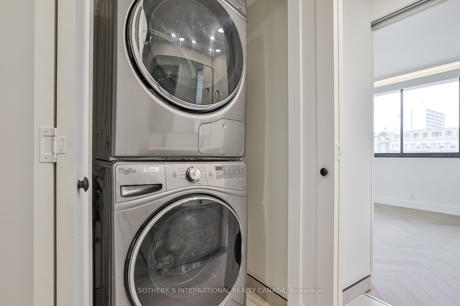 18A Hazelton Ave, #602