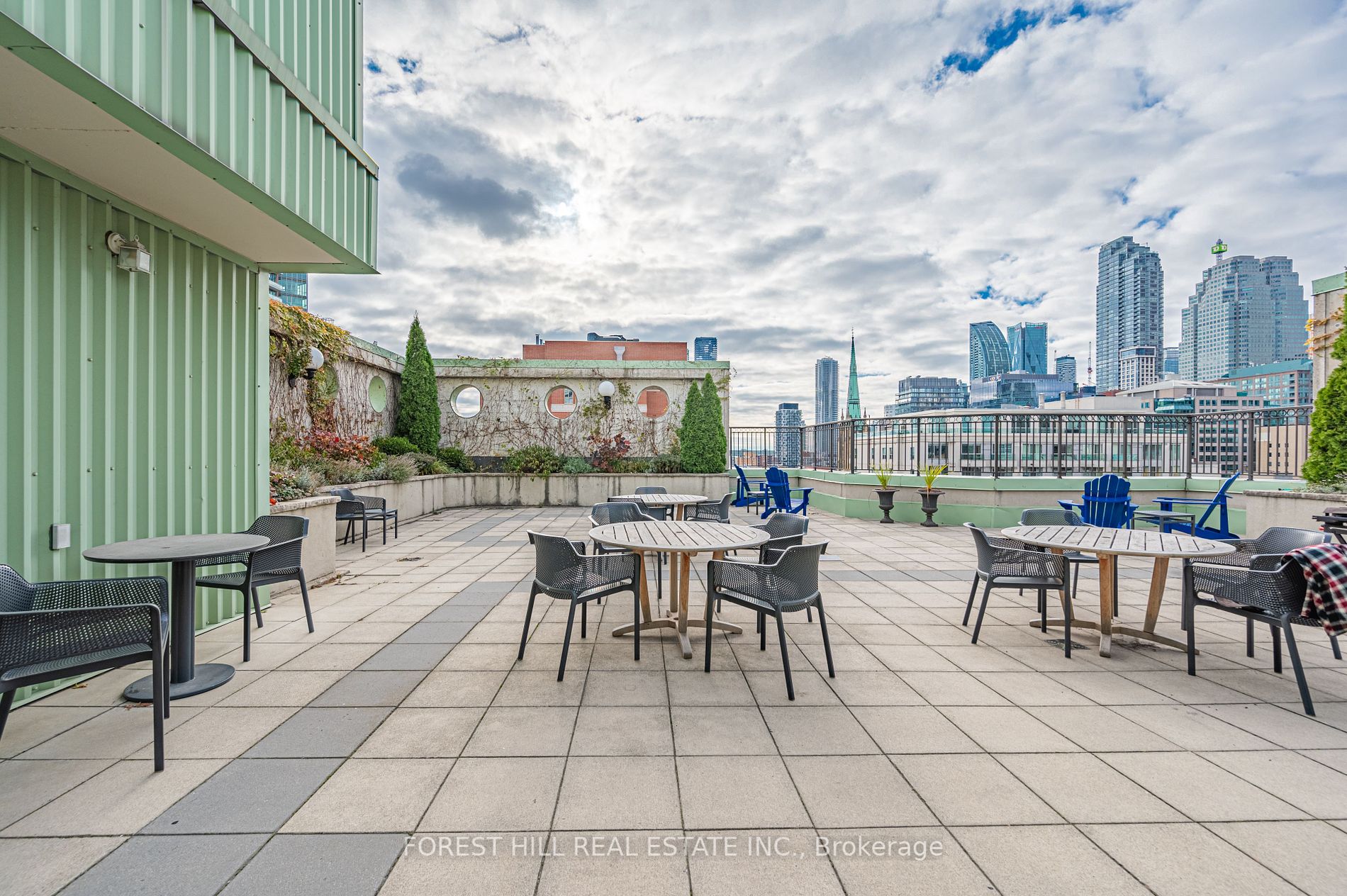 115 Richmond Street E #701