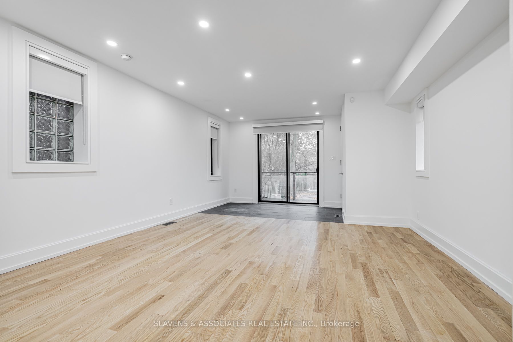 127 Orchard View Boulevard