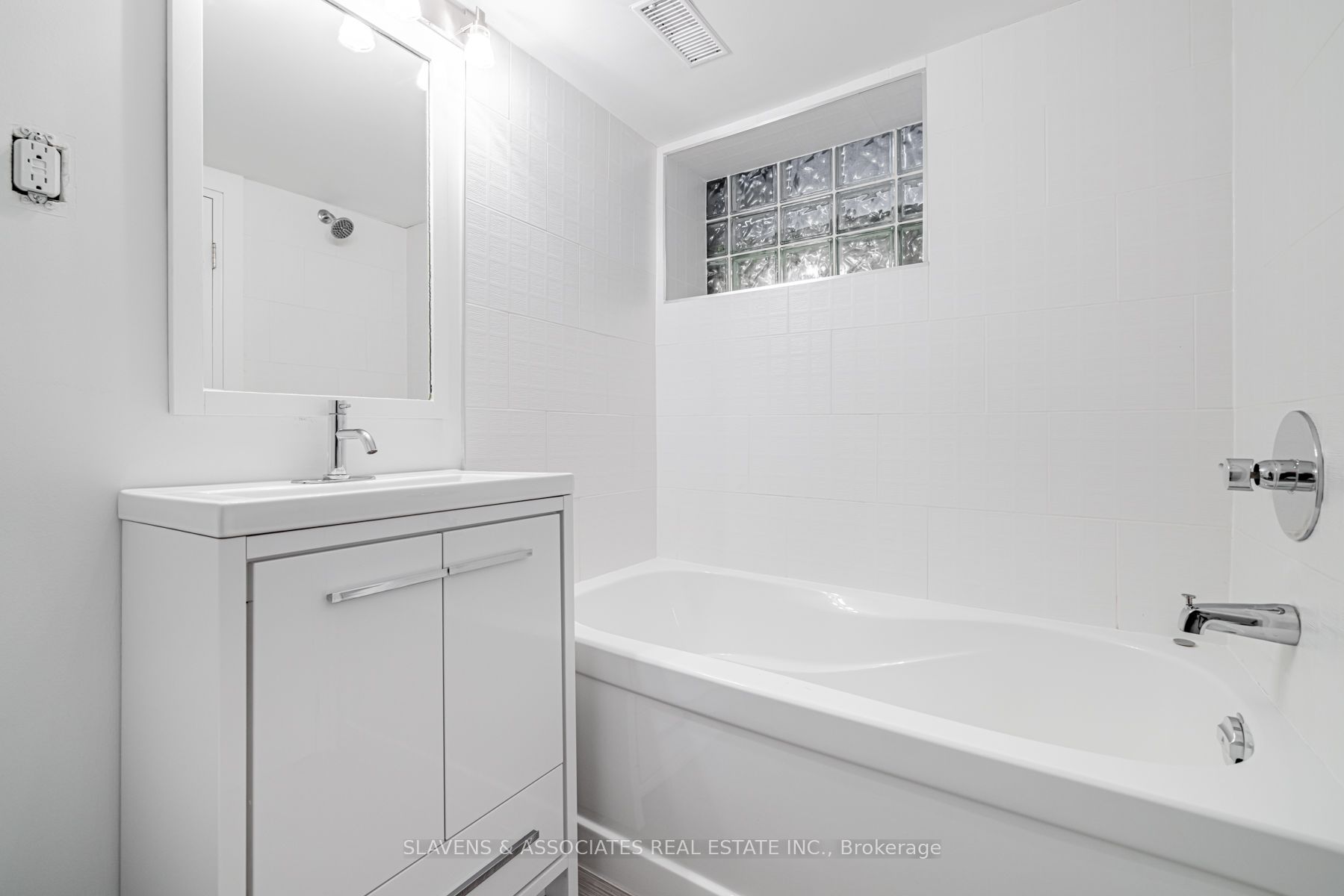 127 Orchard View Boulevard