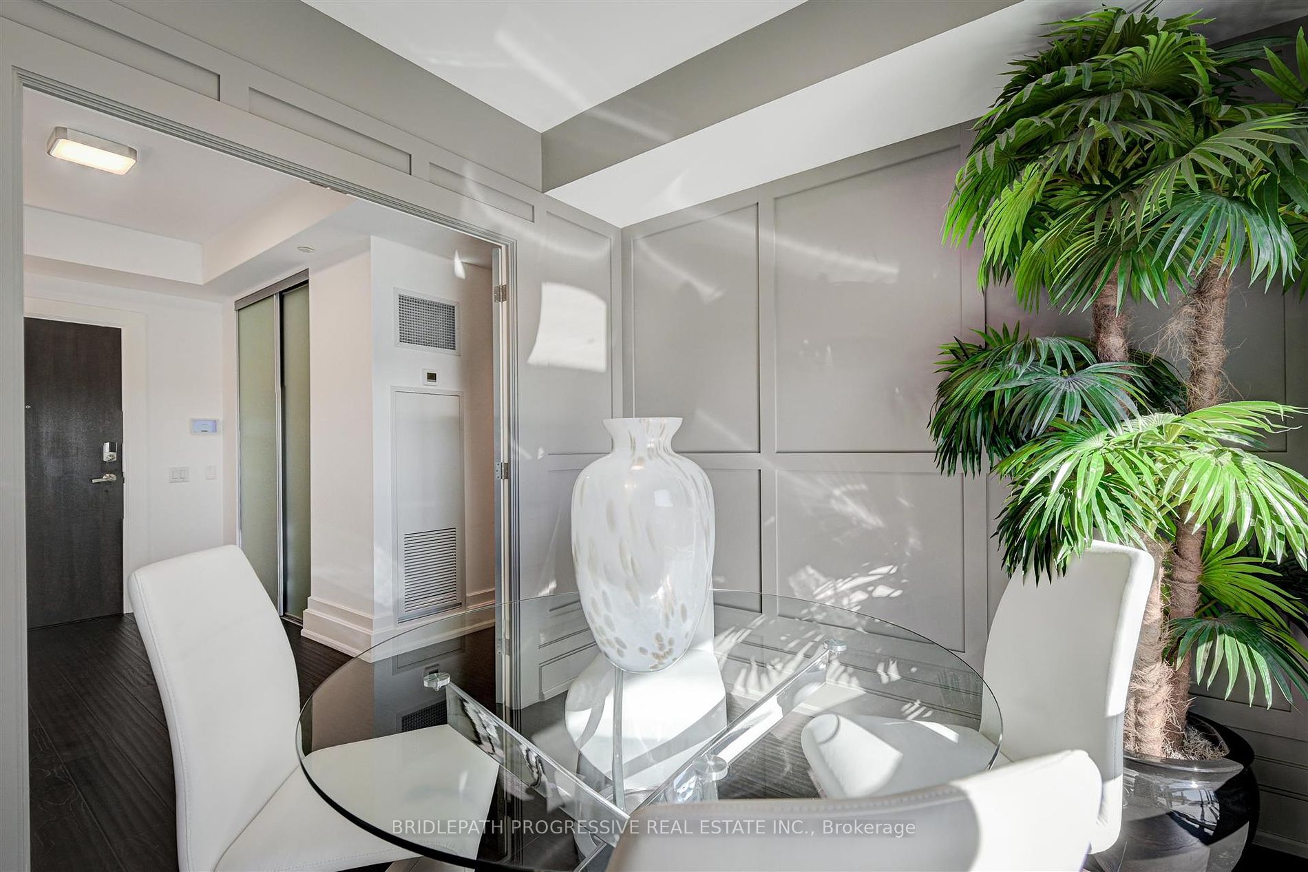 3 Southvale Drive, #401