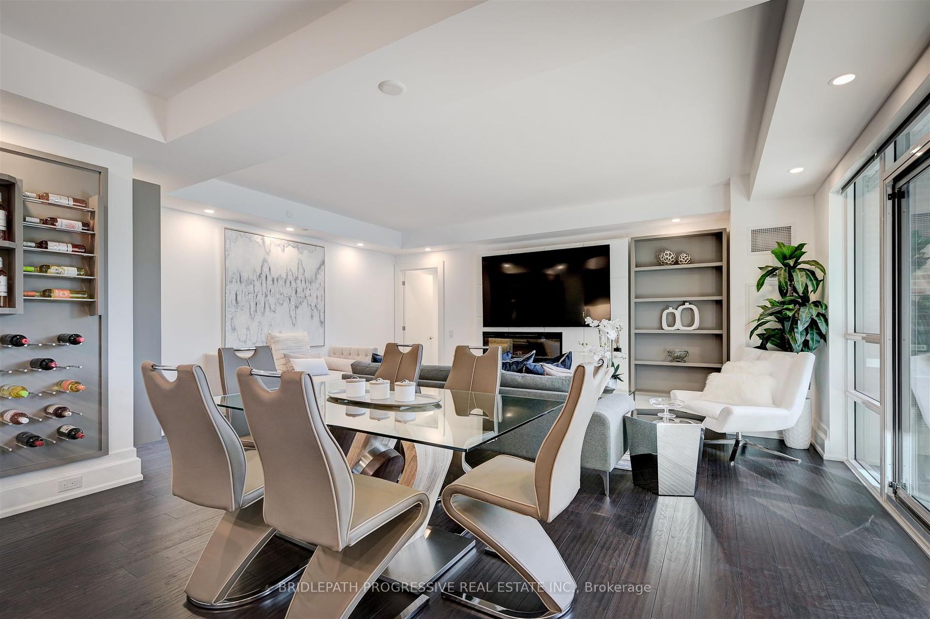 3 Southvale Drive, #401