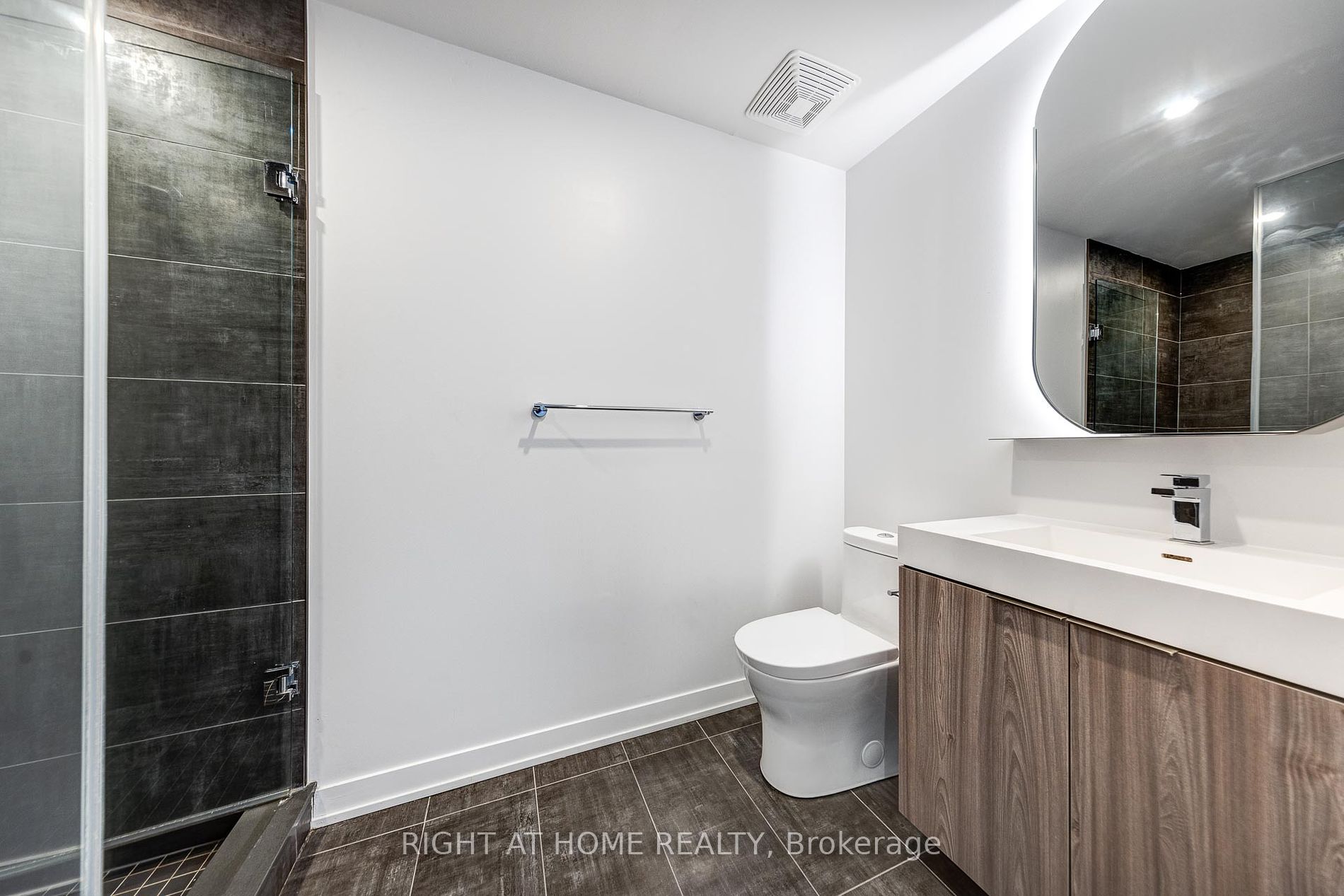 15 Holmes Ave, #2503