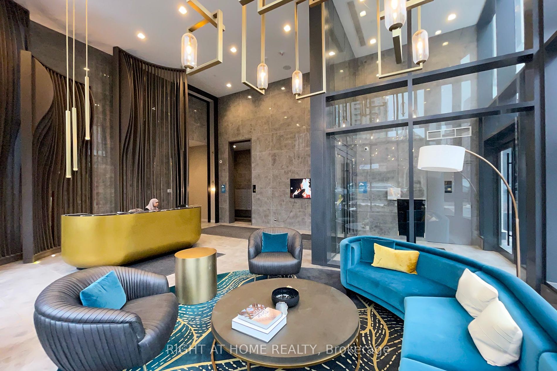 15 Holmes Ave, #2503