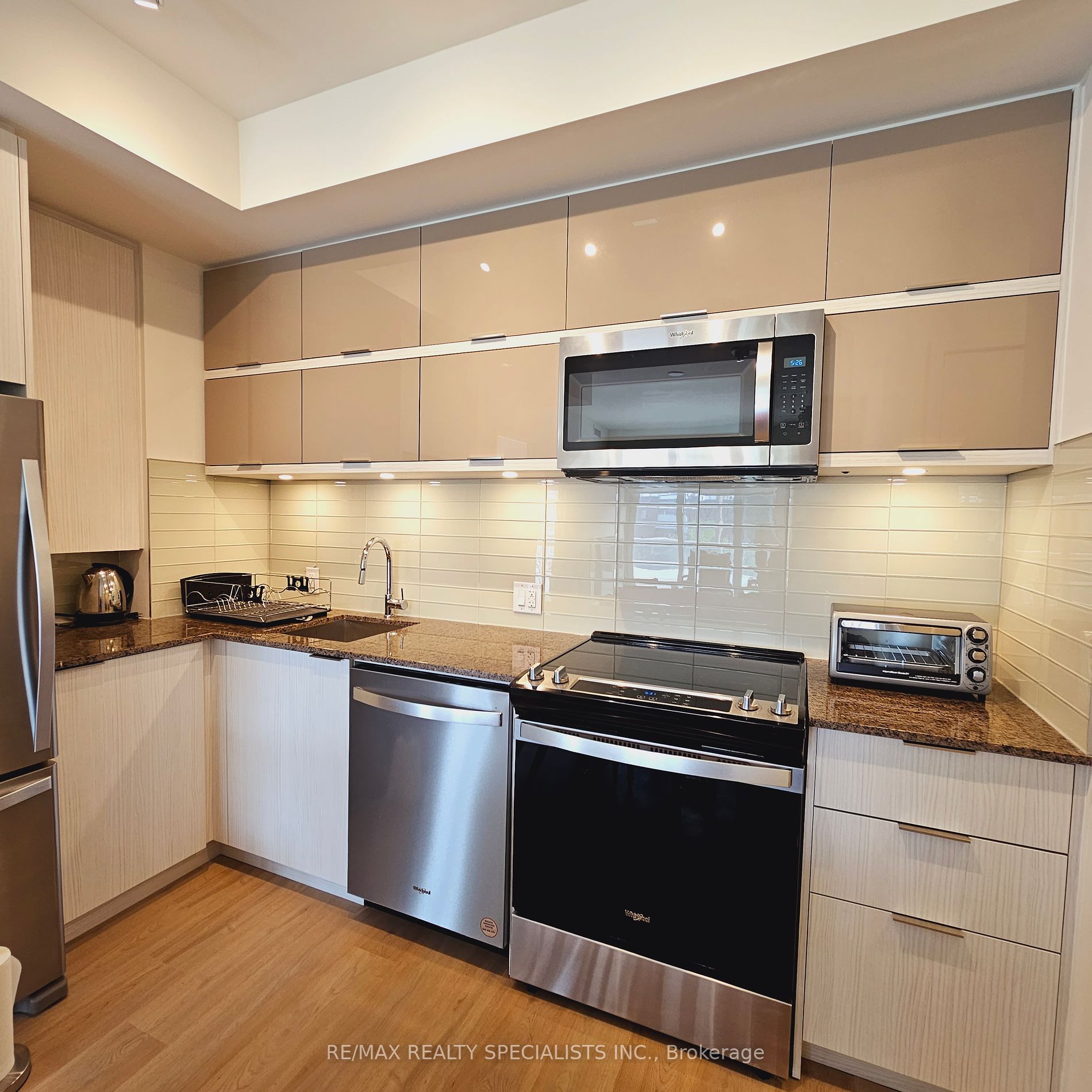 10 Deerlick Crt, #410