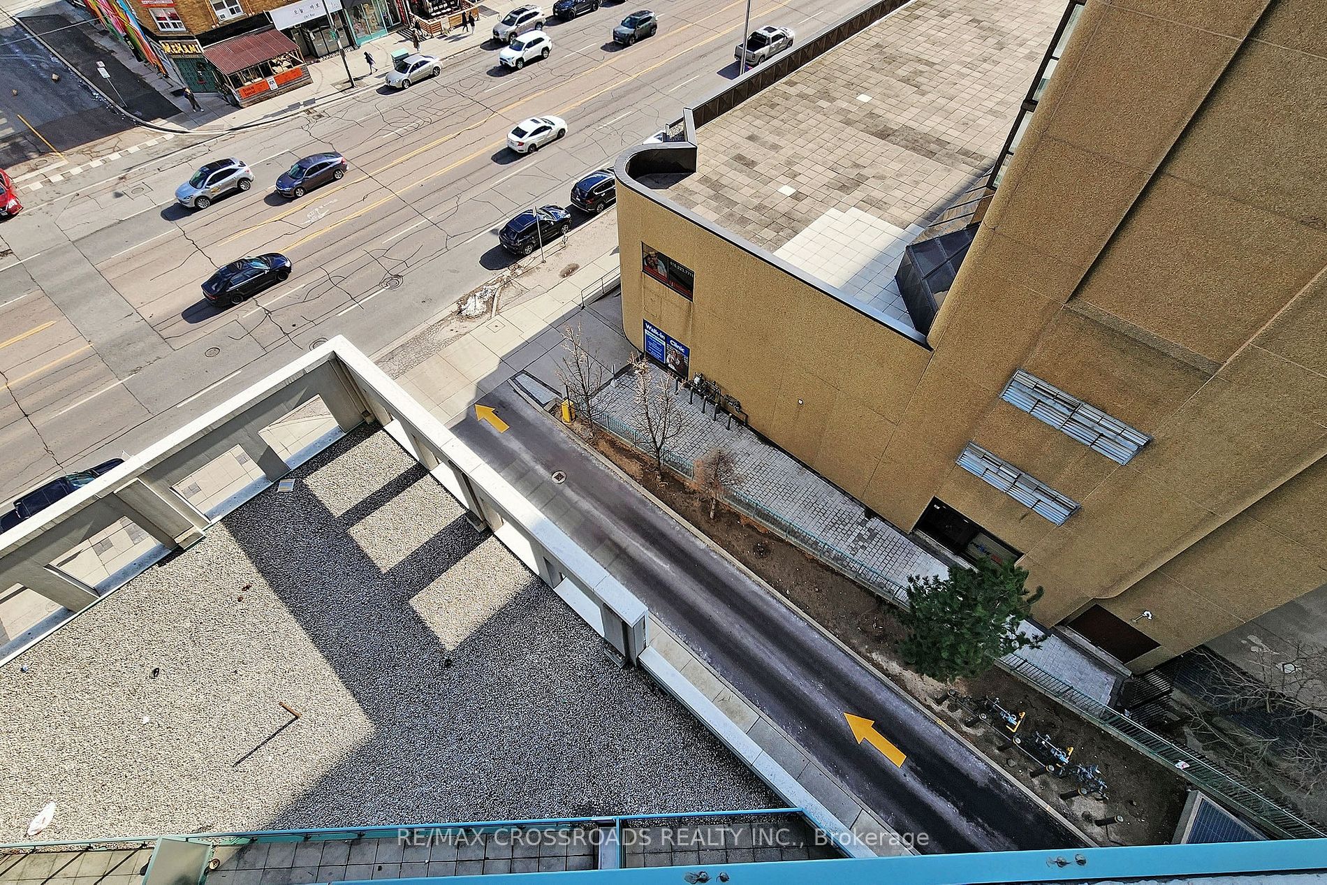 5500 Yonge St, #805
