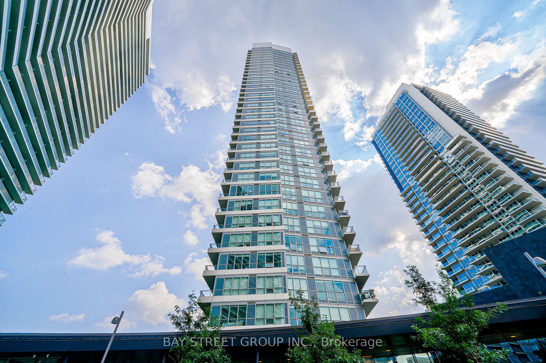 115 Mcmahon Dr, #2211