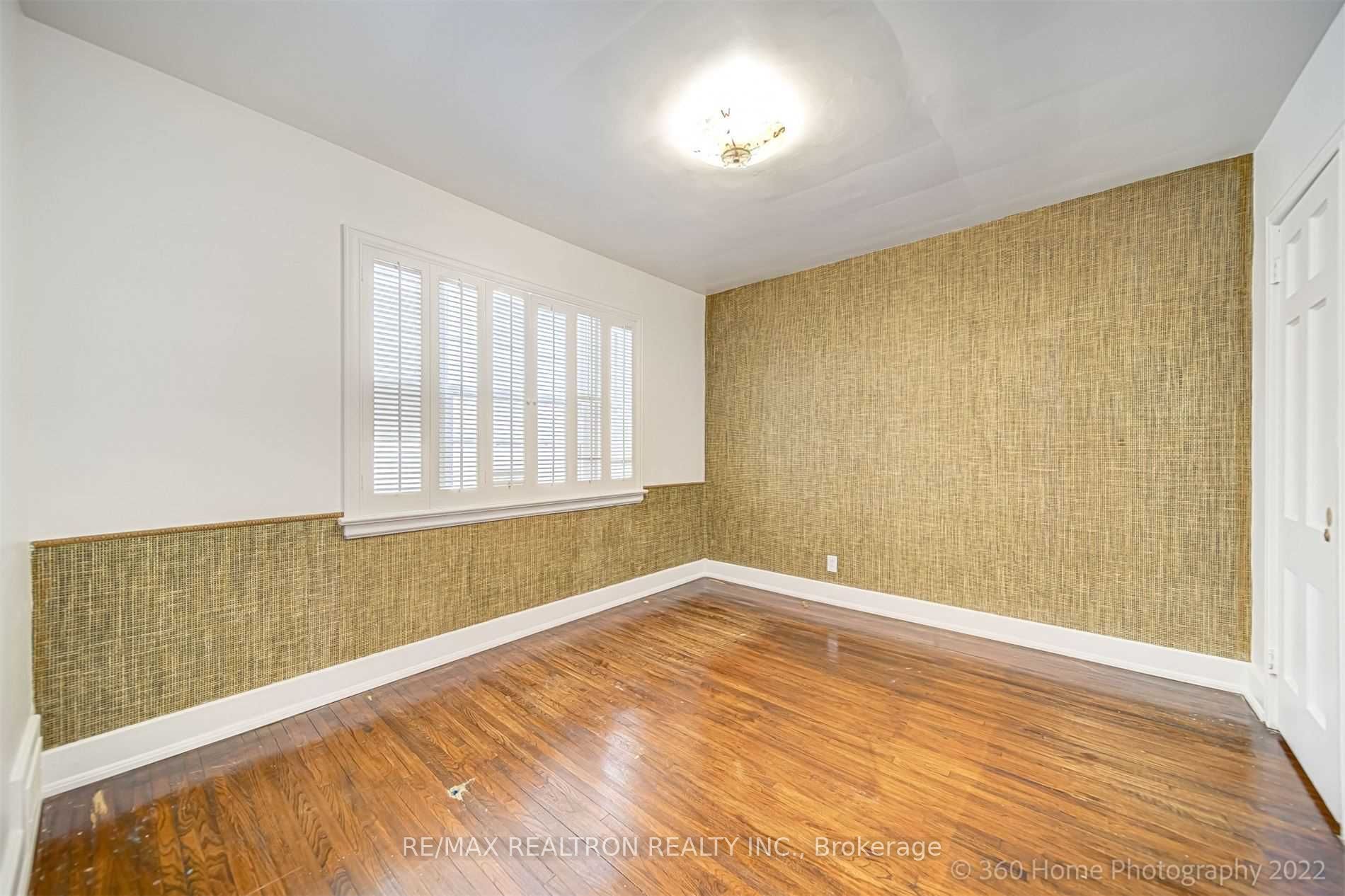 6 Shelborne Ave