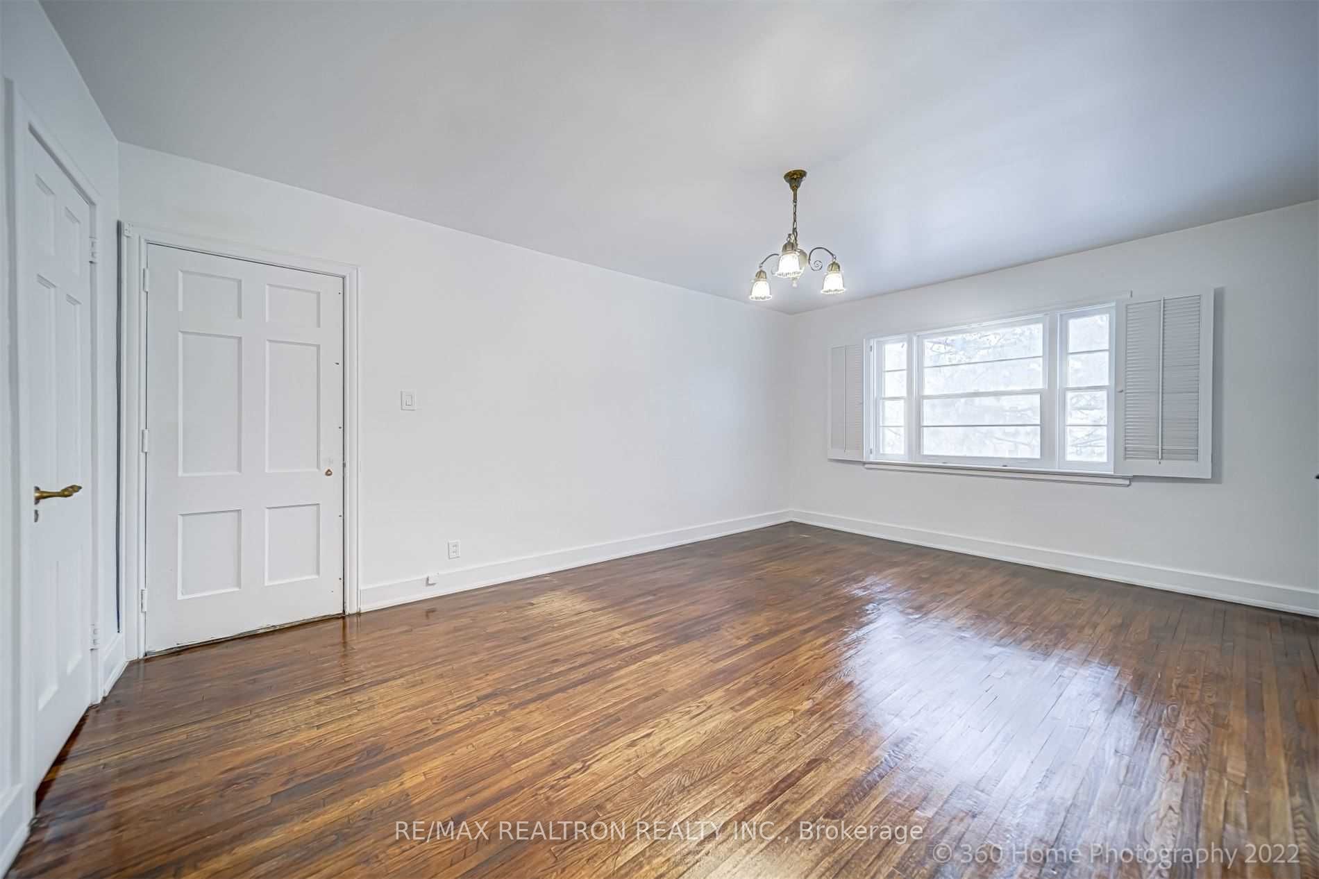 6 Shelborne Ave