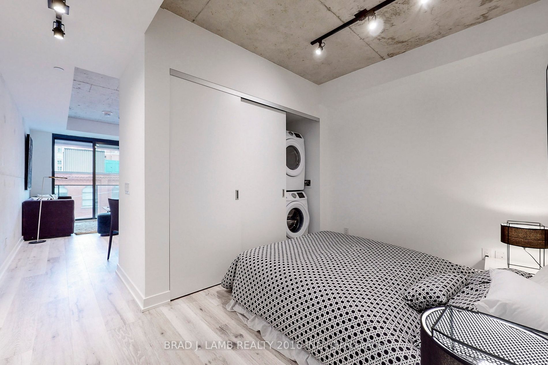55 Ontario St, #419