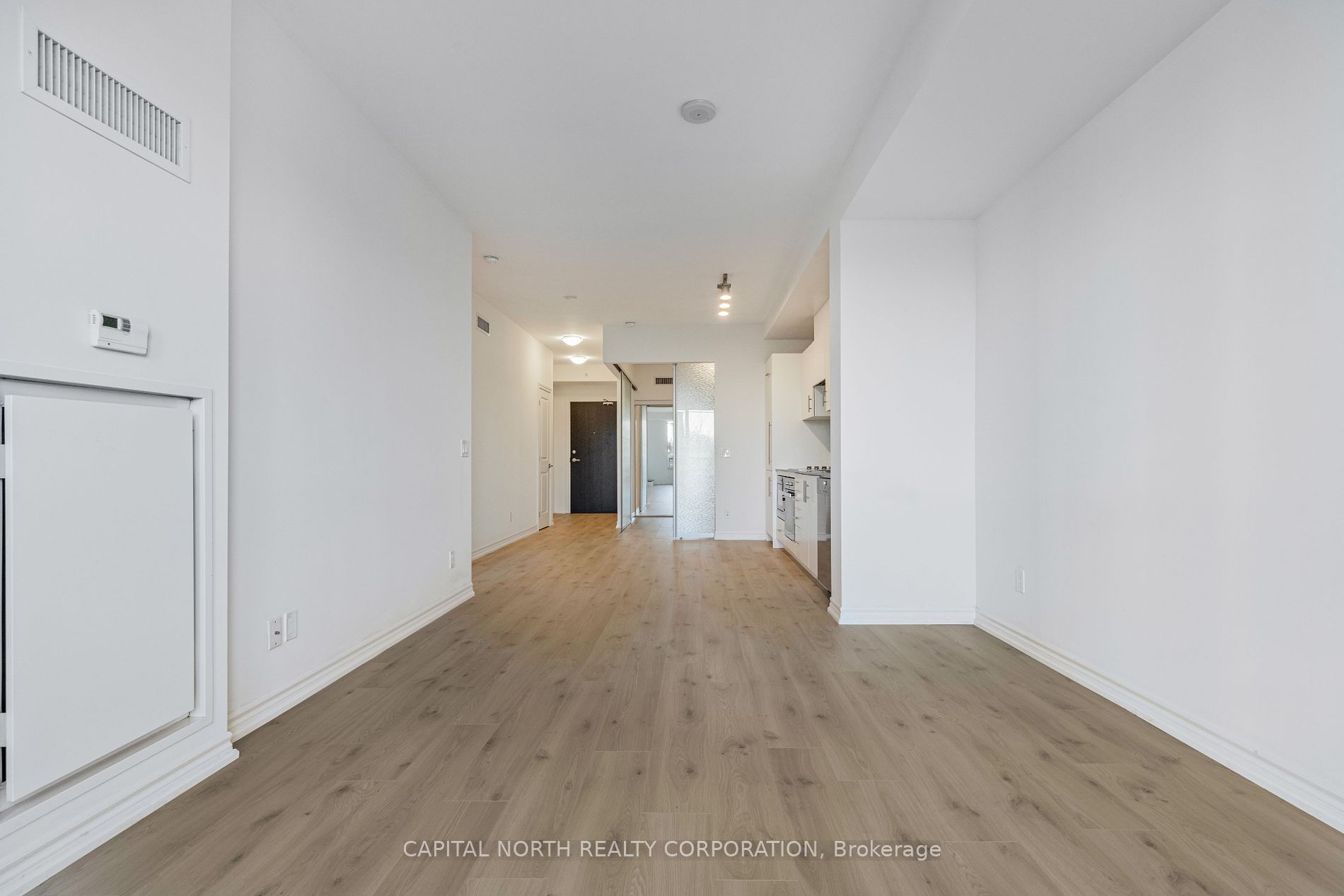 23 Glebe Road W, #206