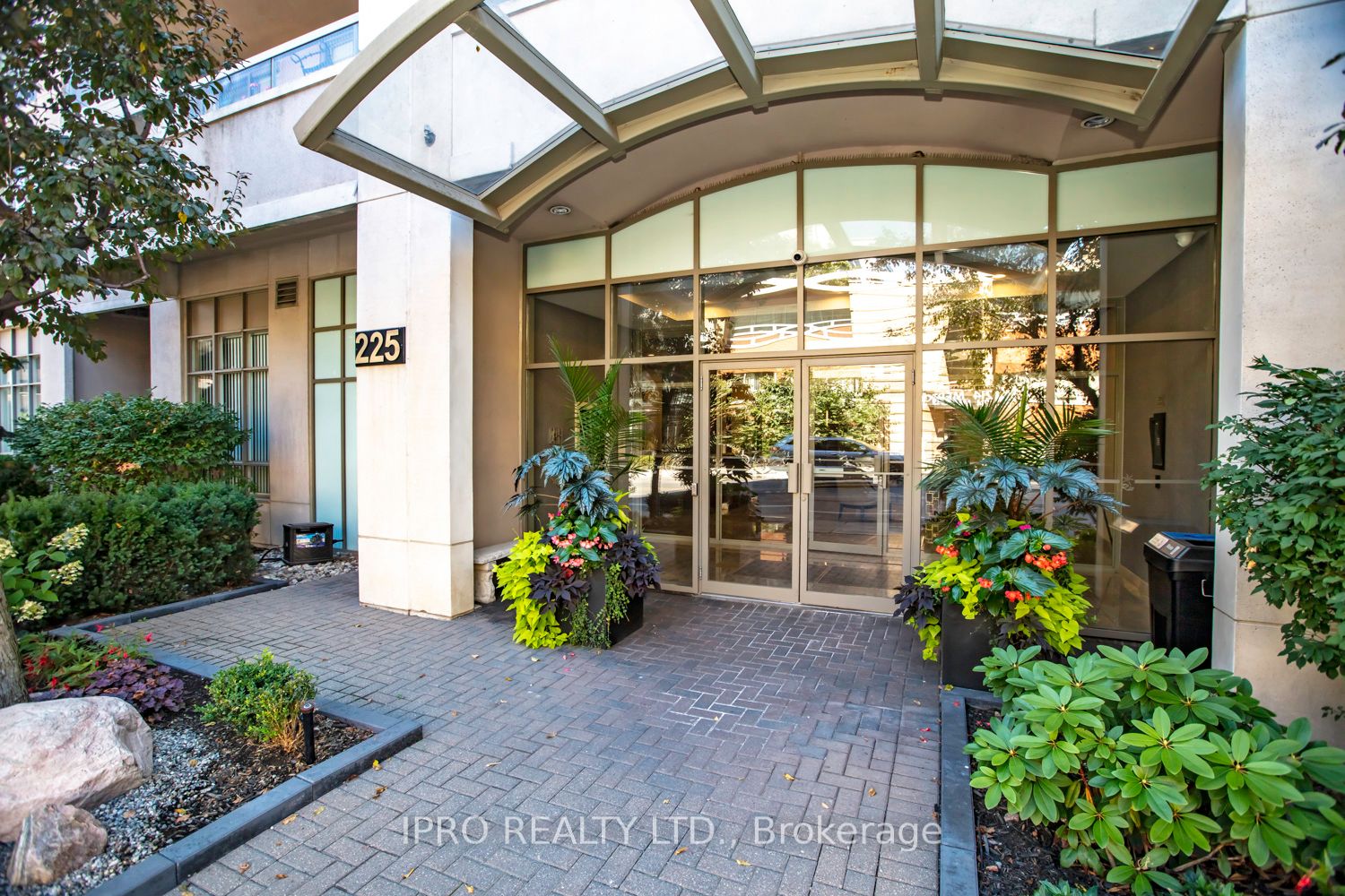 225 Merton Street, #1108