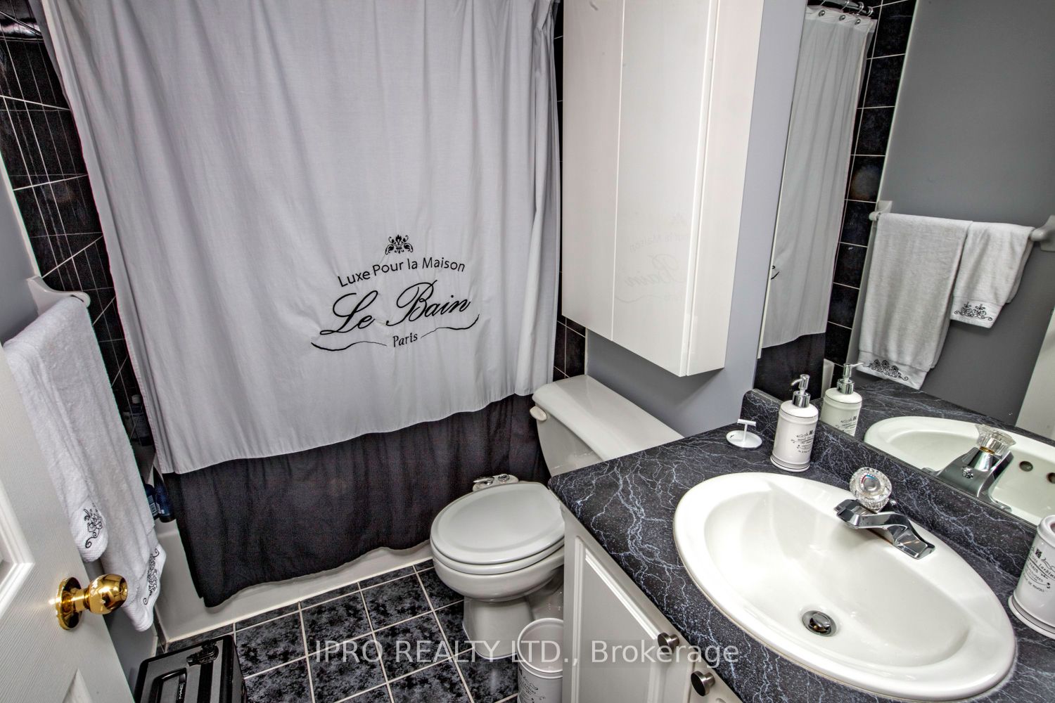 225 Merton Street, #1108
