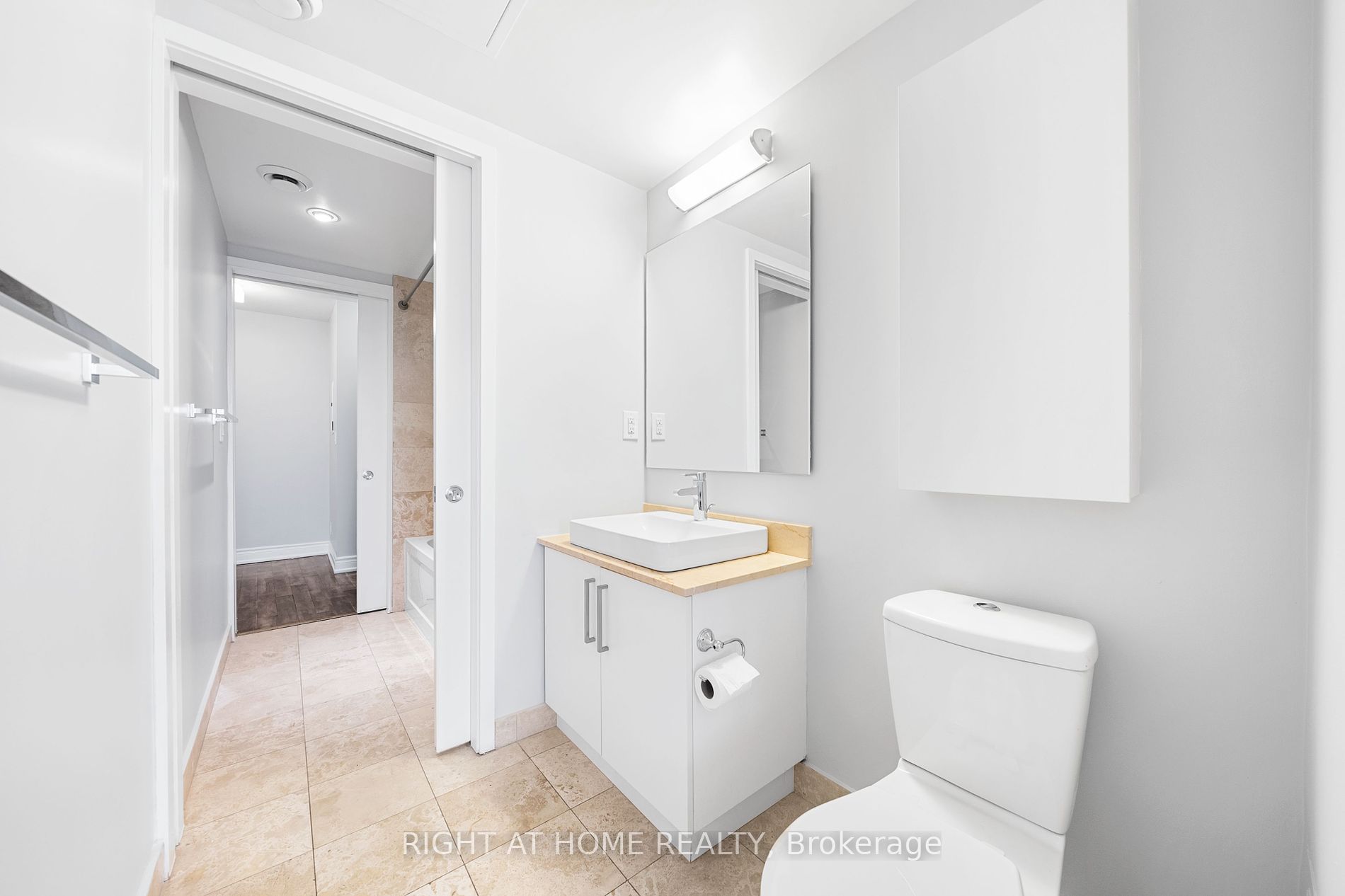 12 York St, #4810