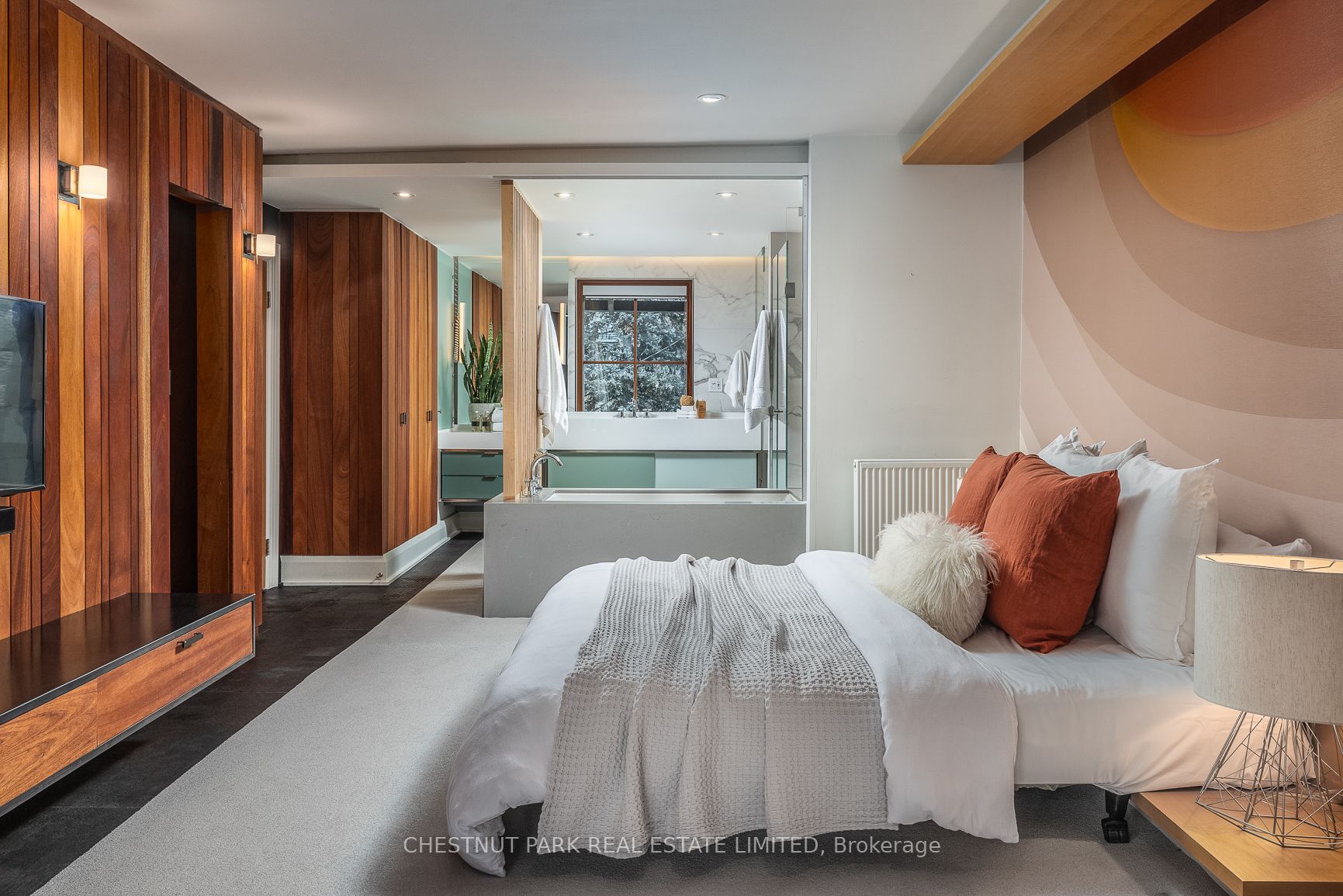 62 Hillholm Rd