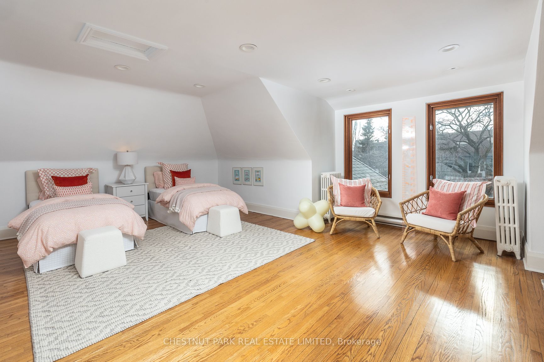 62 Hillholm Rd