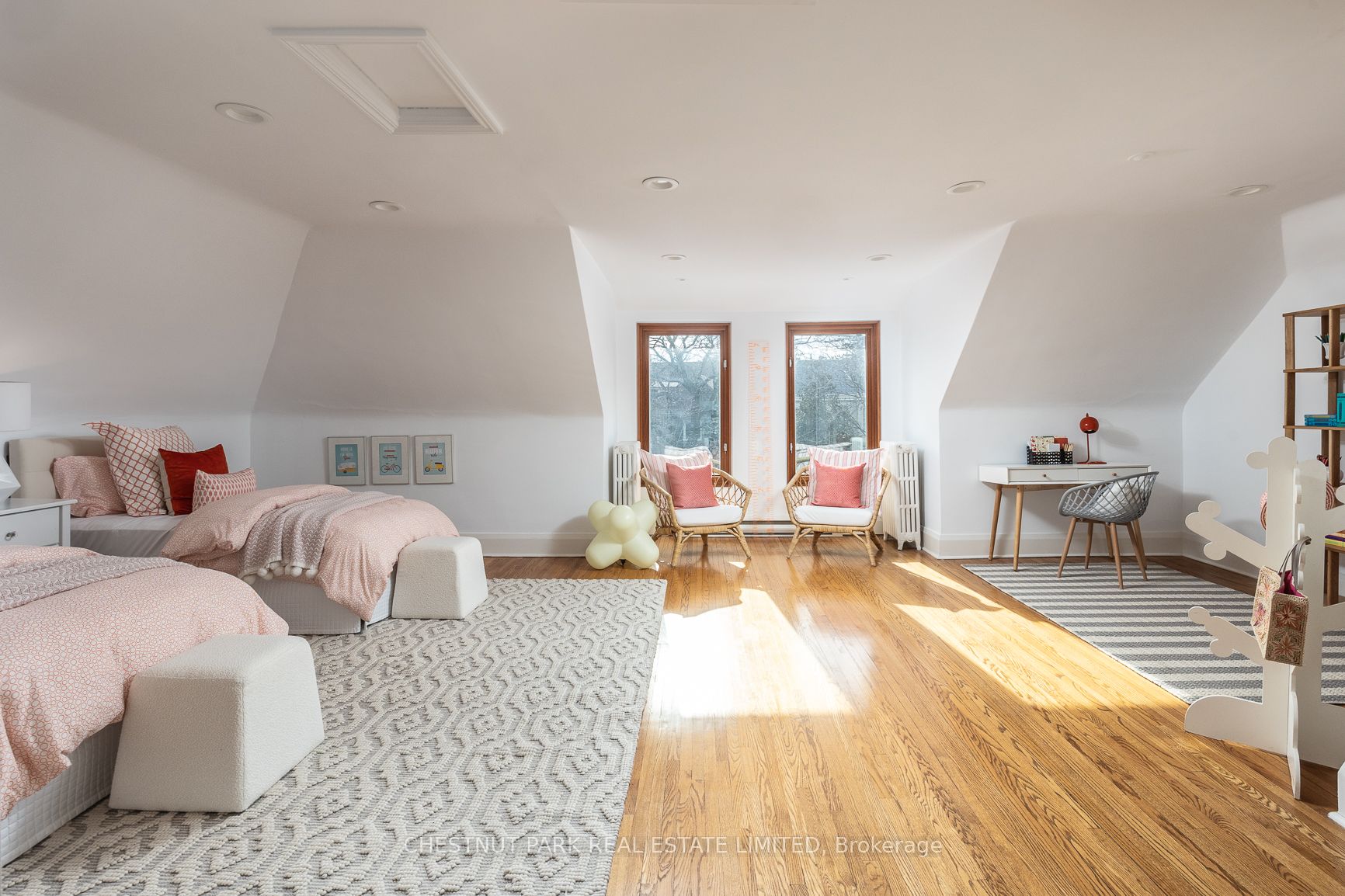 62 Hillholm Rd