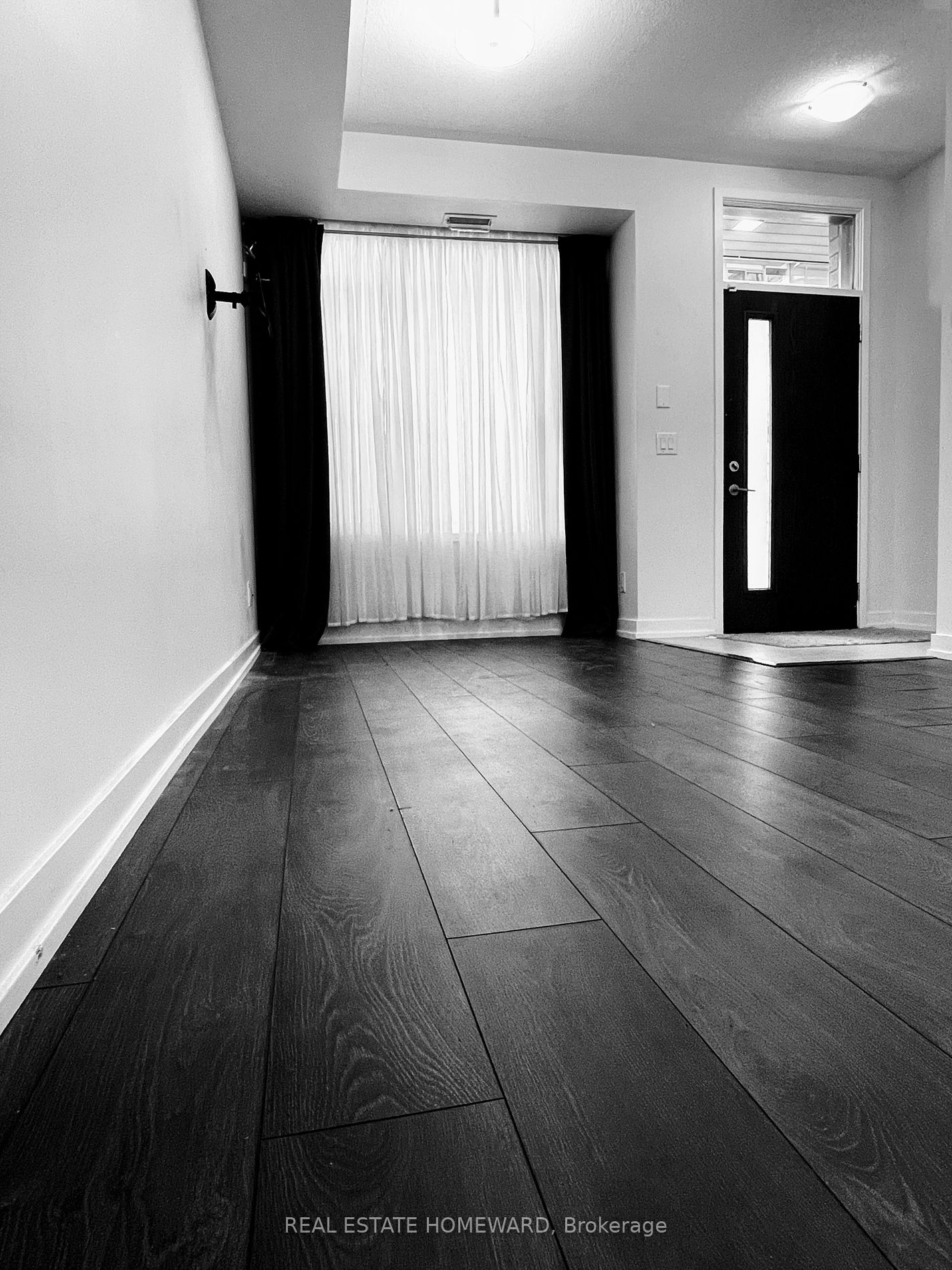 17 St. Bartholomew Street, #17