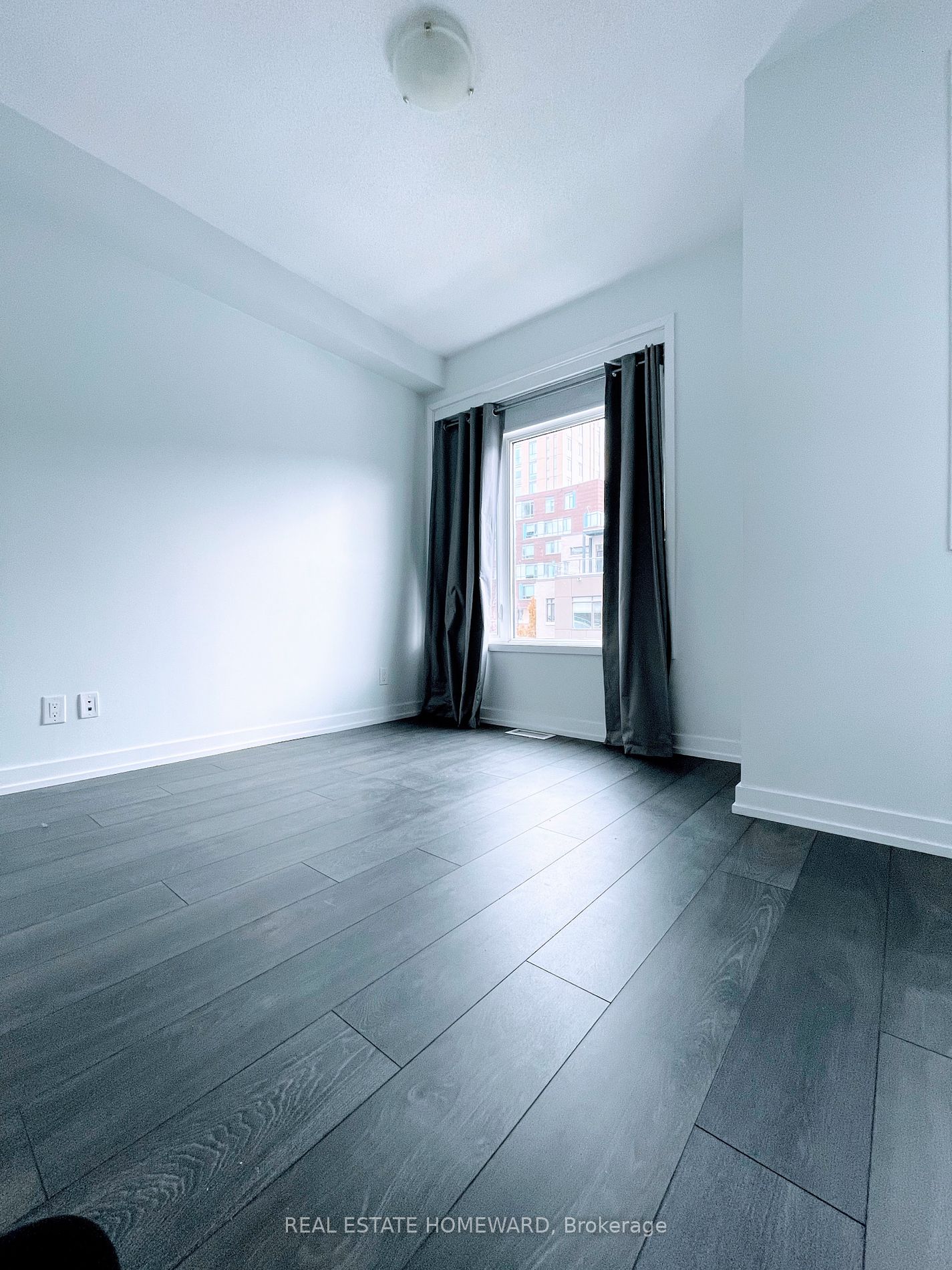 17 St. Bartholomew Street, #17