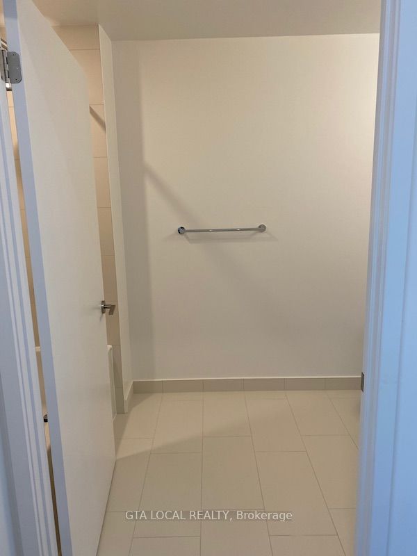 34 Tubman Ave, #406