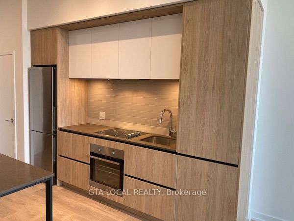 34 Tubman Ave, #406