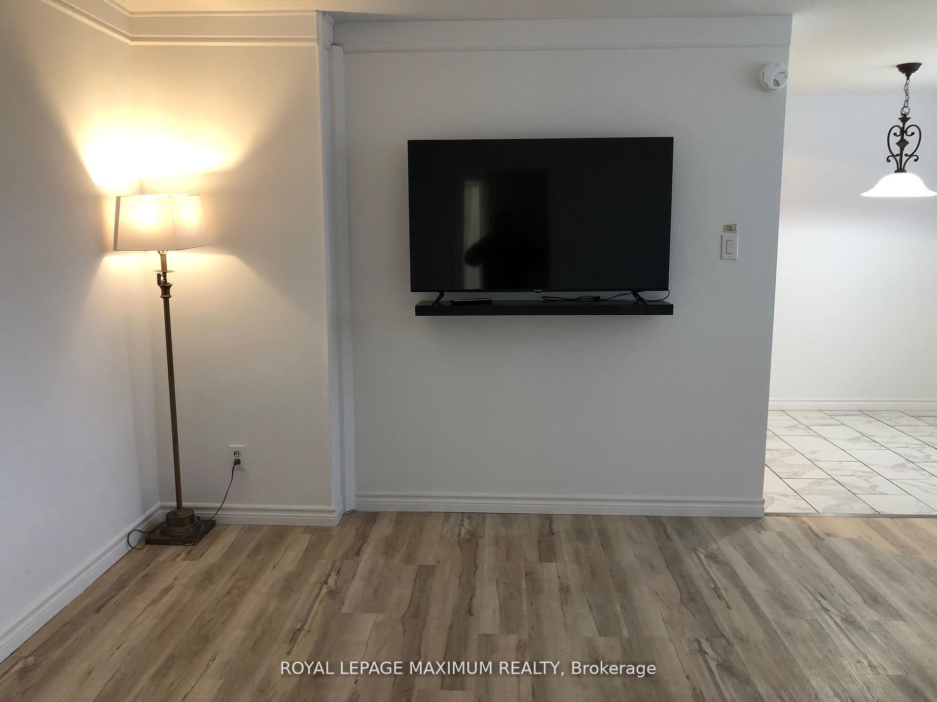 55 Neptune Dr, #105