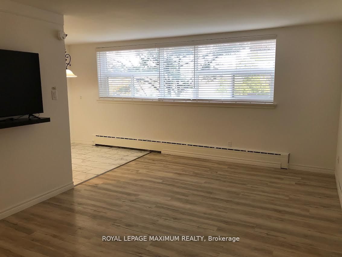 55 Neptune Dr, #105