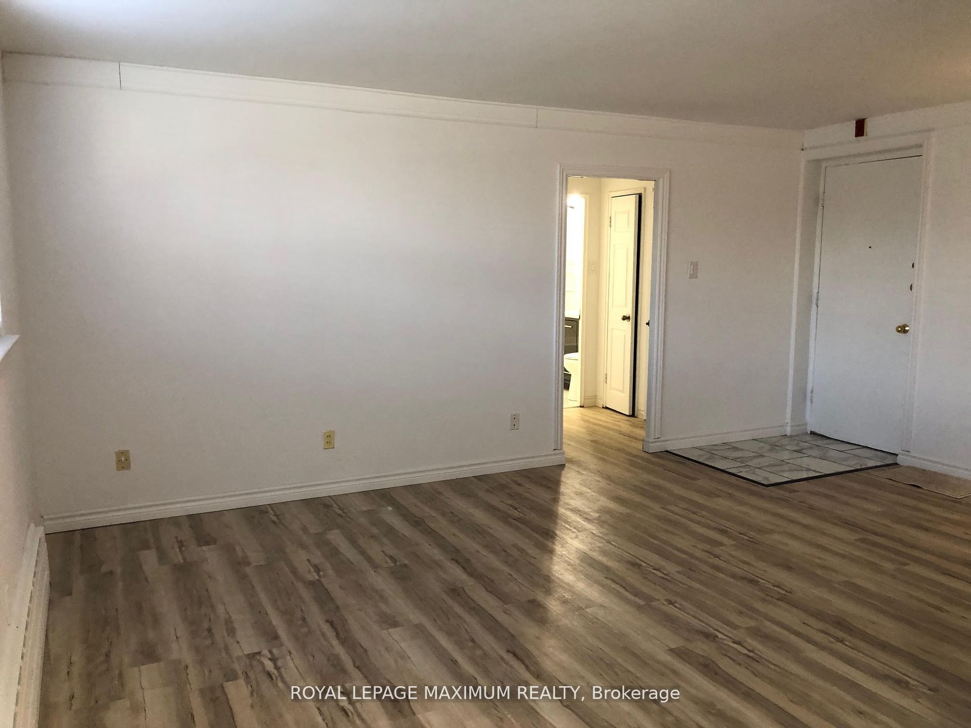 55 Neptune Dr, #105
