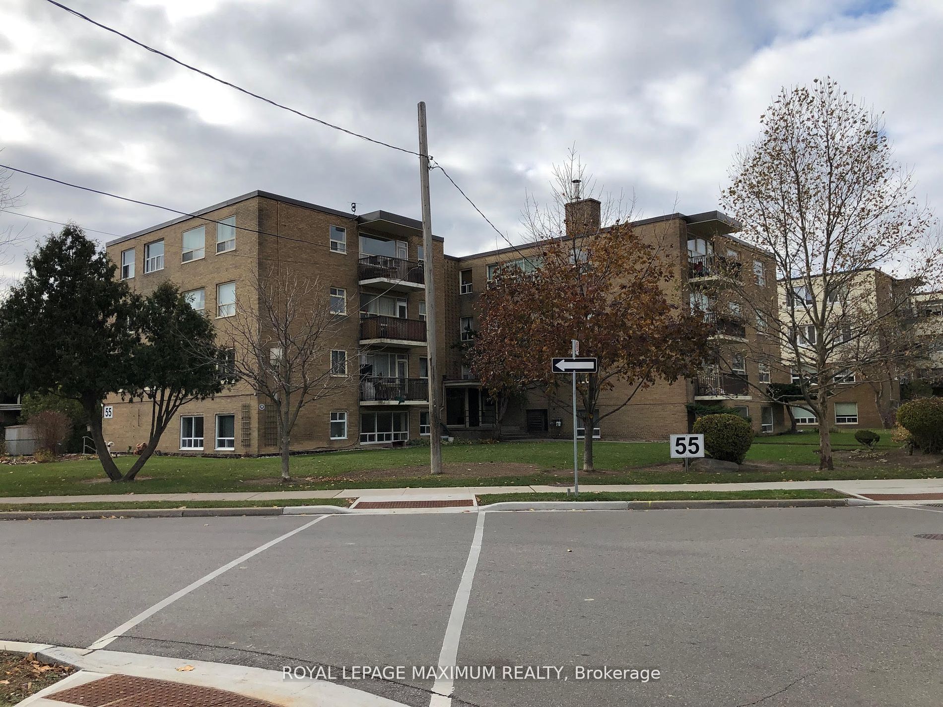 55 Neptune Dr, #105