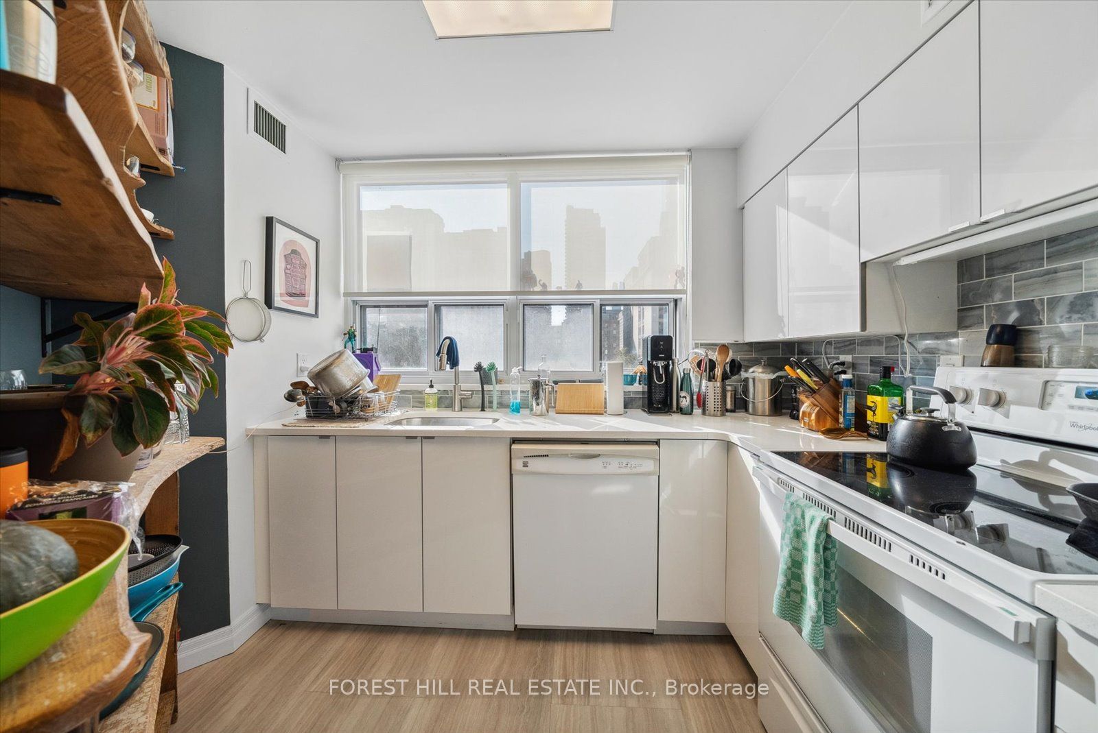 25 Maitland St, #412