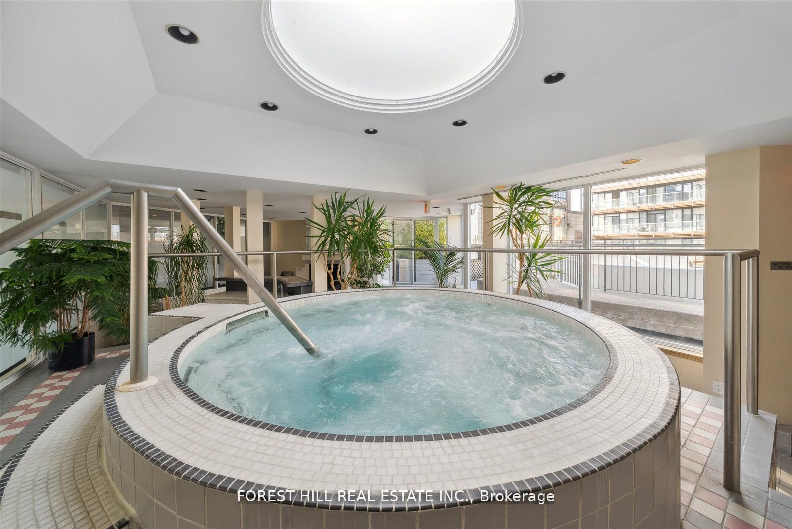25 Maitland St, #412