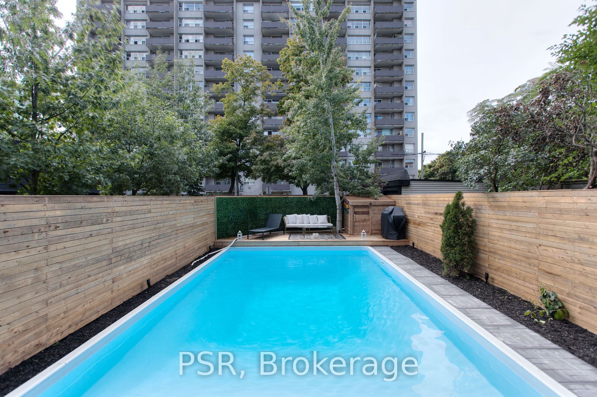 355-357 Roehampton Avenue