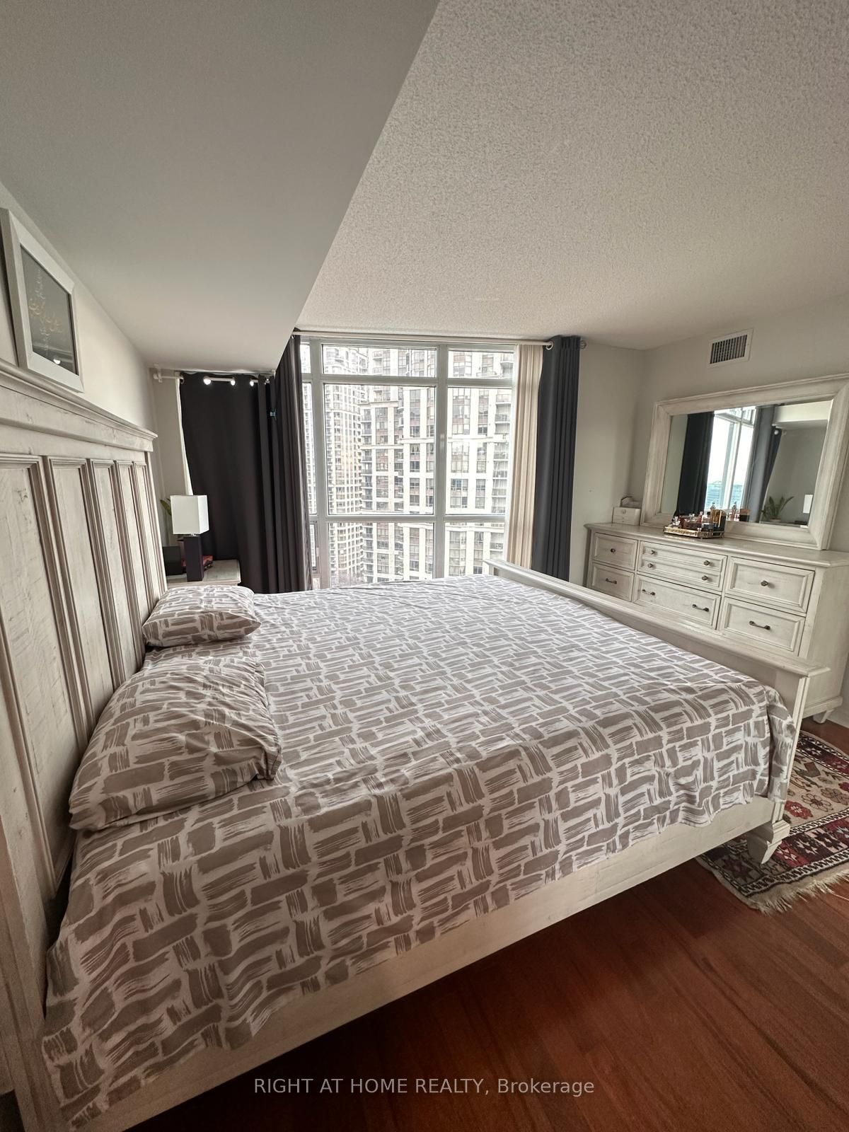 30 Harrison Garden Boulevard, #2002