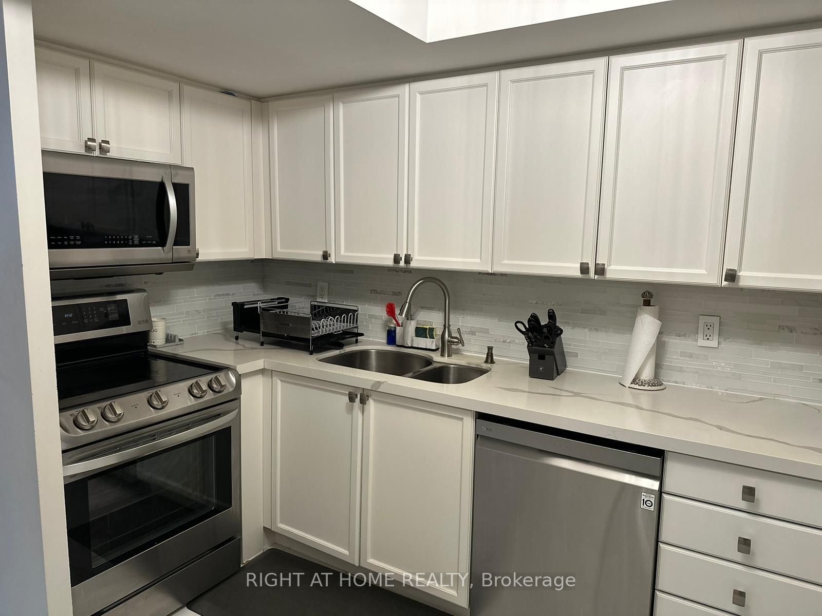 30 Harrison Garden Boulevard, #2002