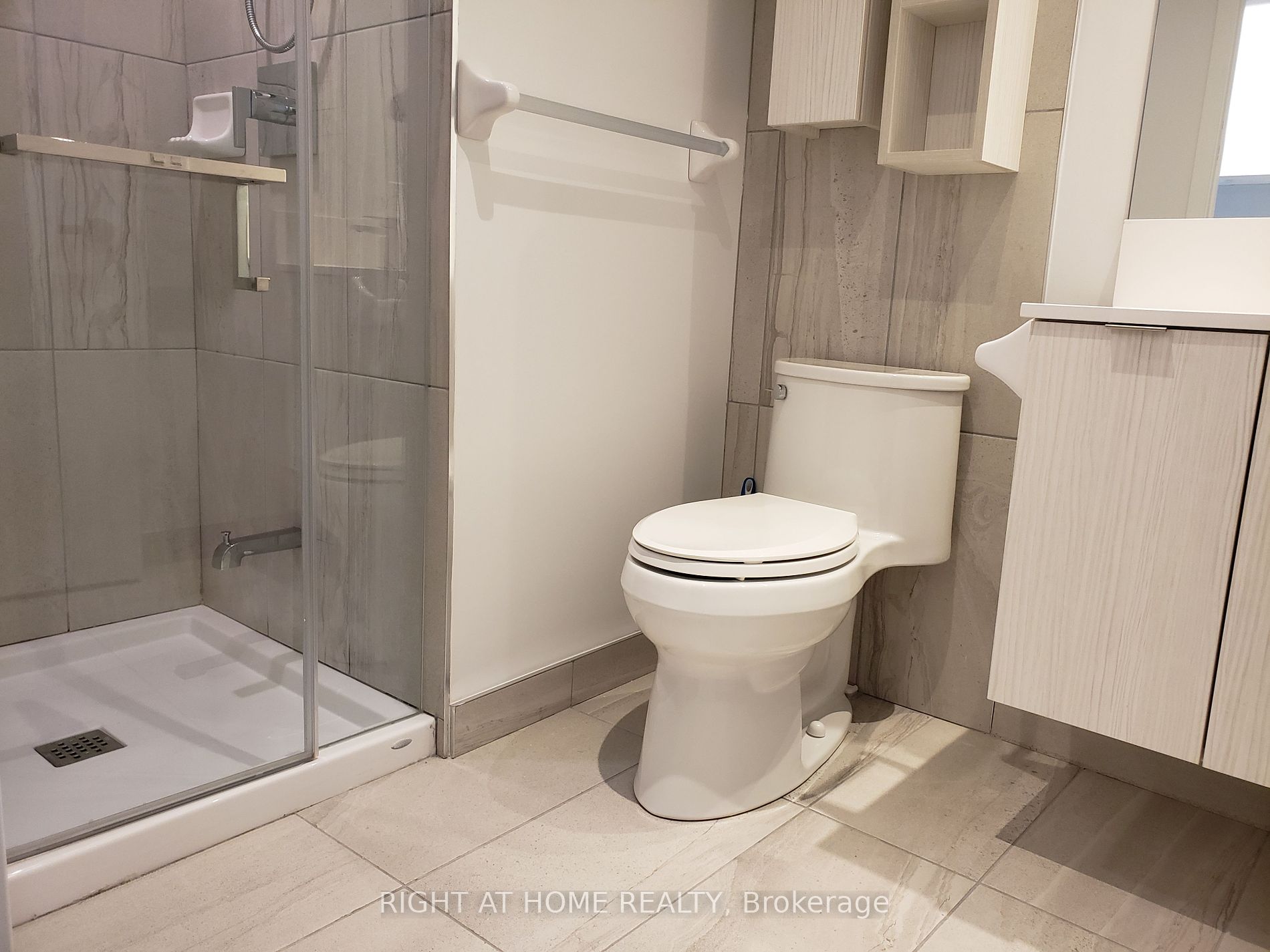 195 Redpath Avenue, #2202