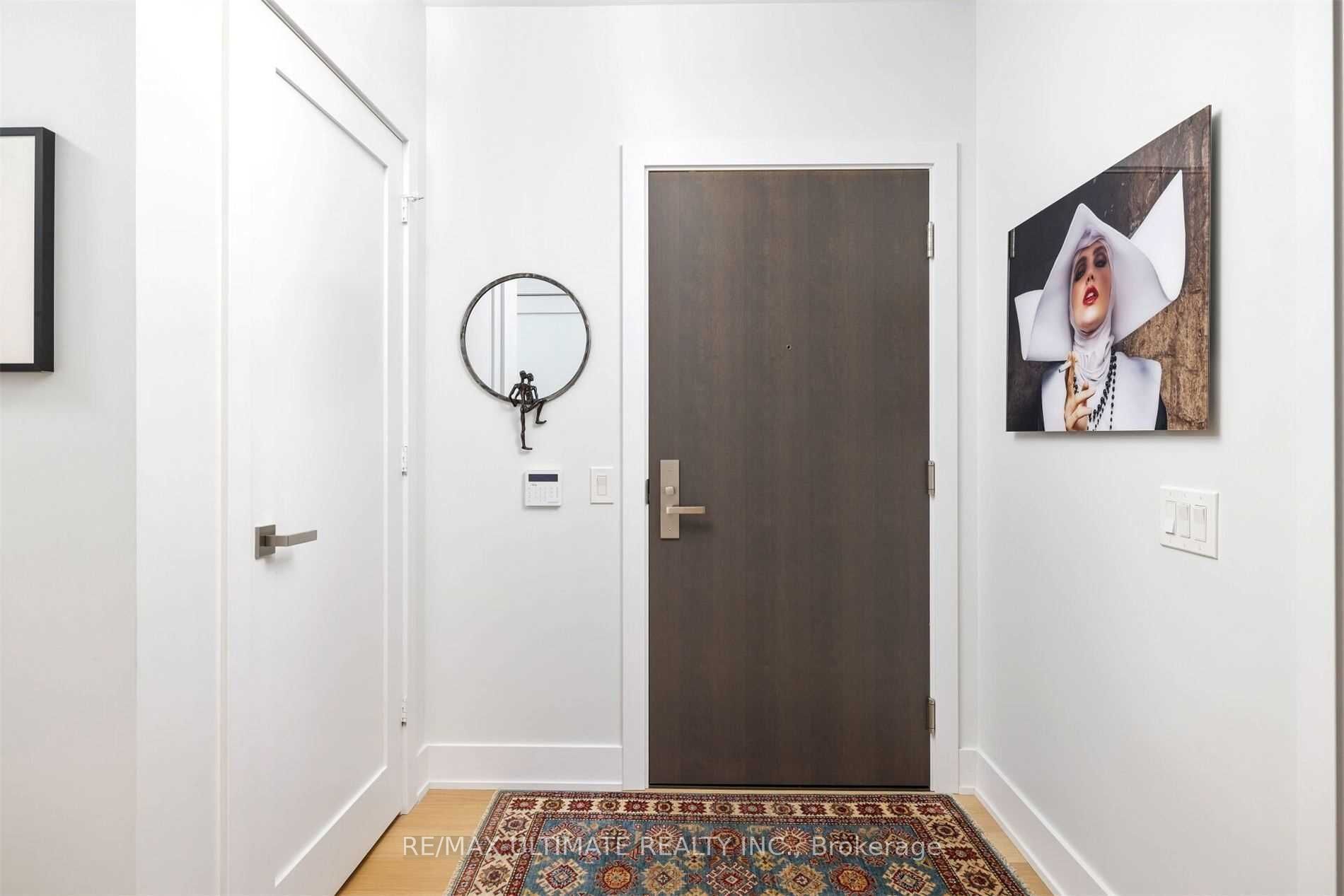 6 Jackes Avenue #206